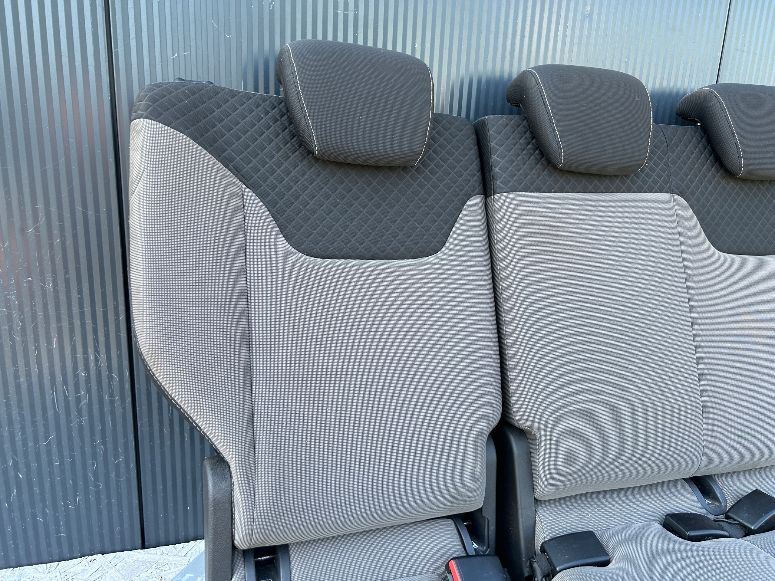 Sitz Sitze heck hinten FORD TOURNEO COURIER MK1 14