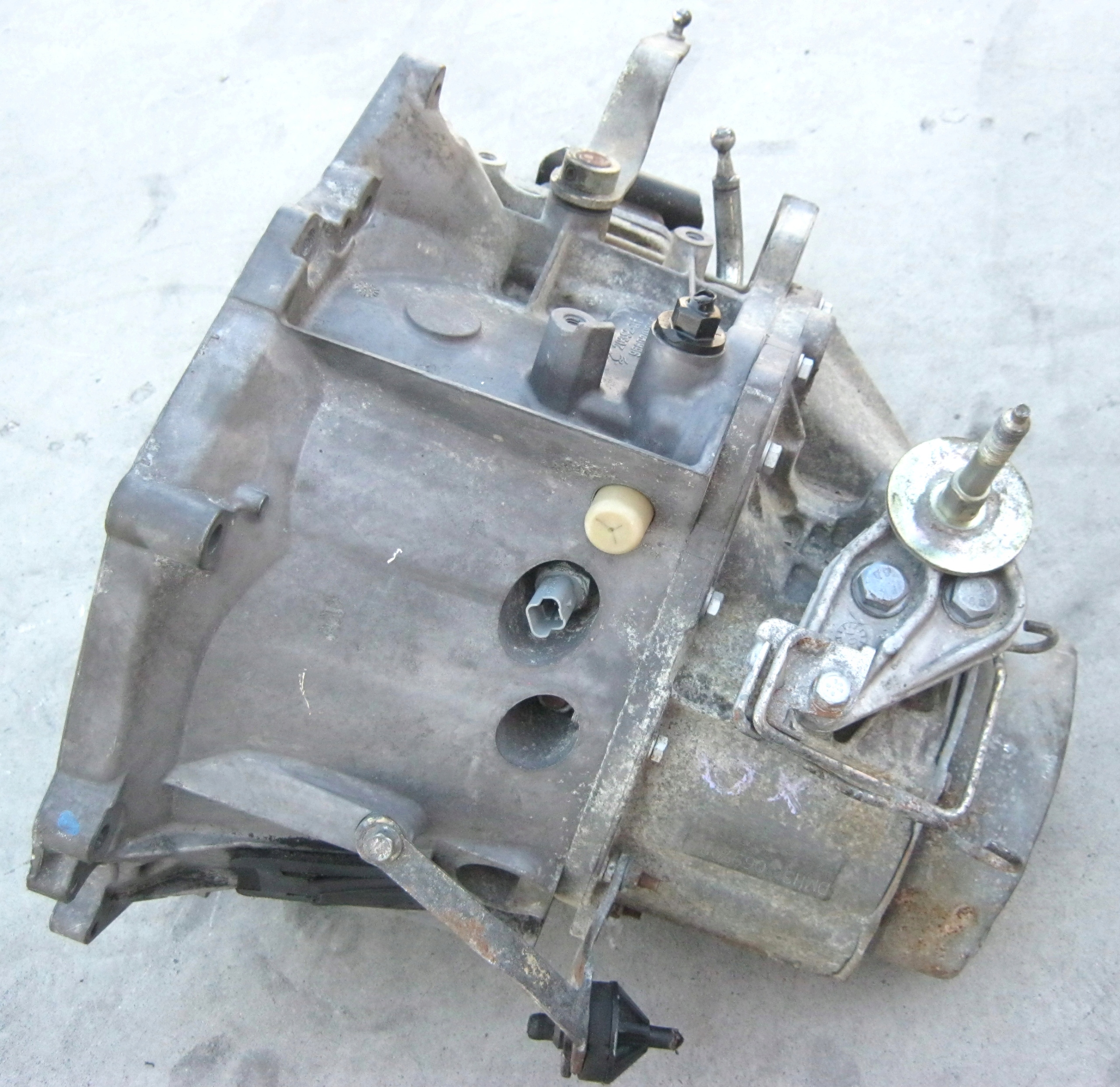 Getriebe CITROEN PEUGEOT 307 1.6 9660208980