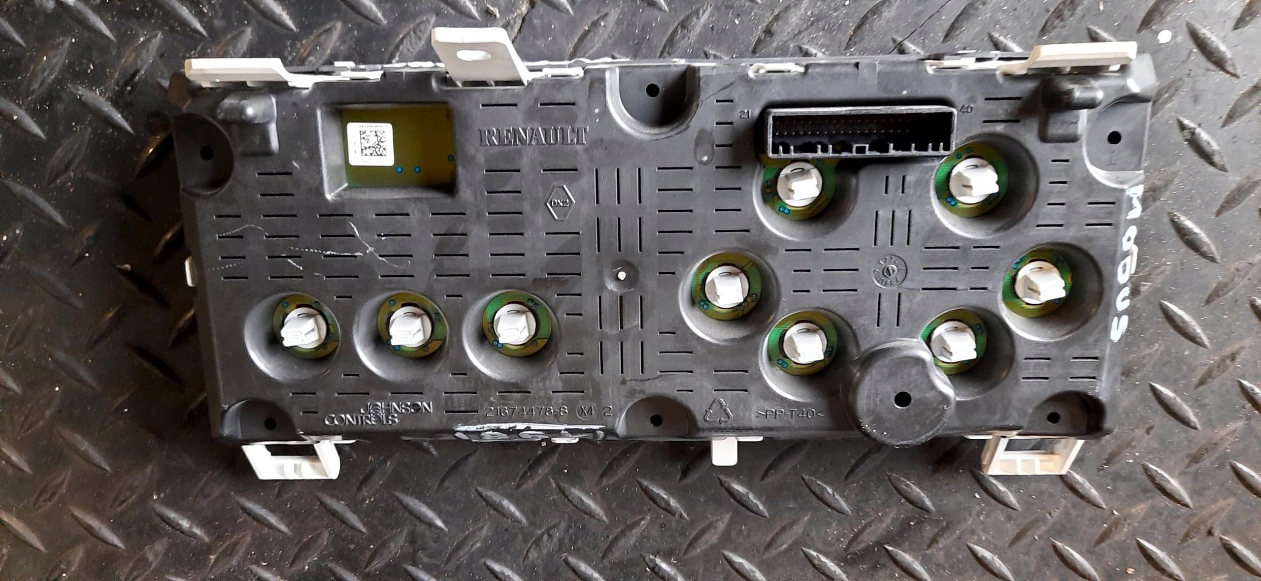 спидометр часы renault MODUS P8200668083B