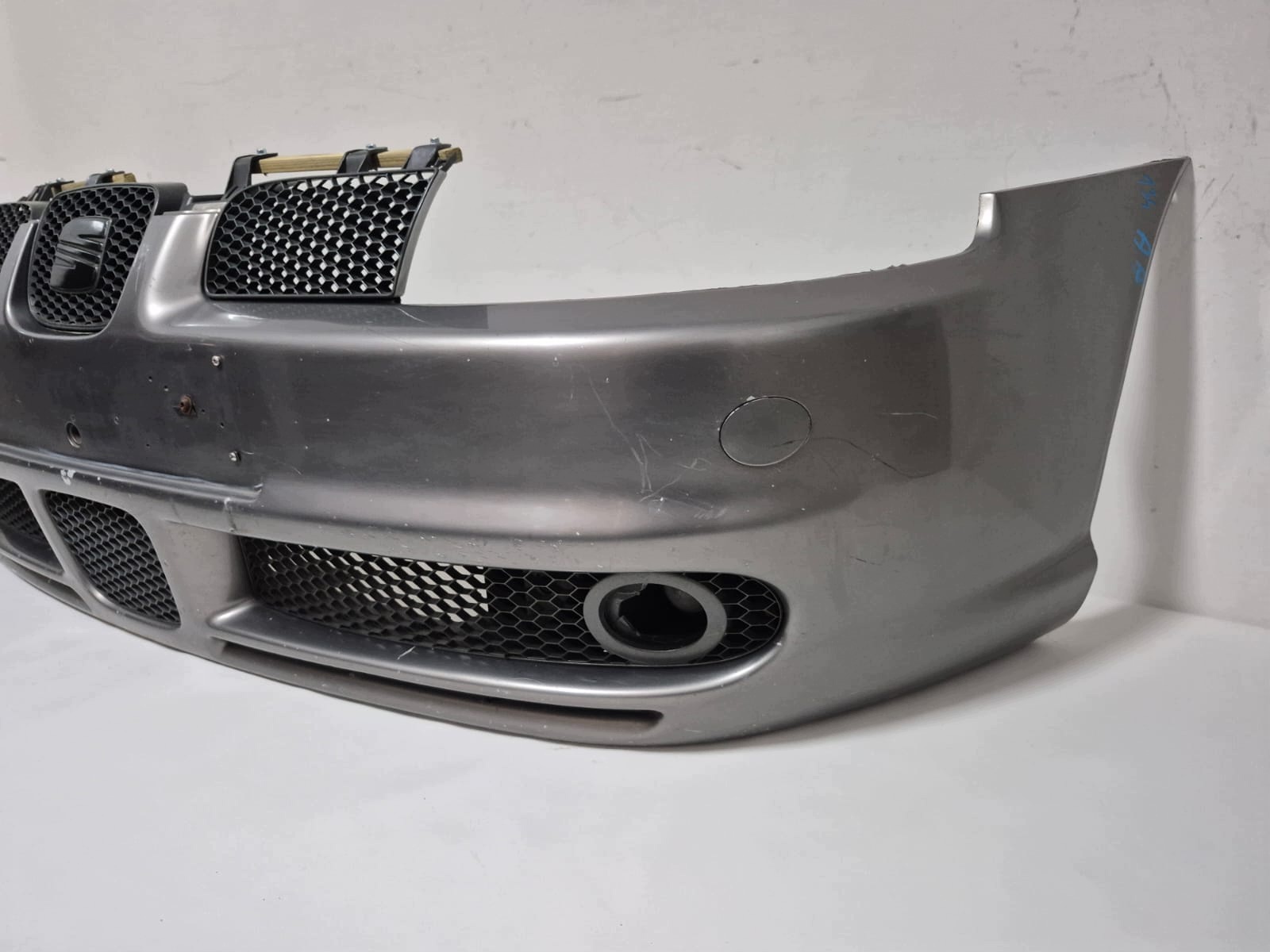 SEAT LEON and CUPRA TOP SPORT 98- bumper front front 1M0807221AJ