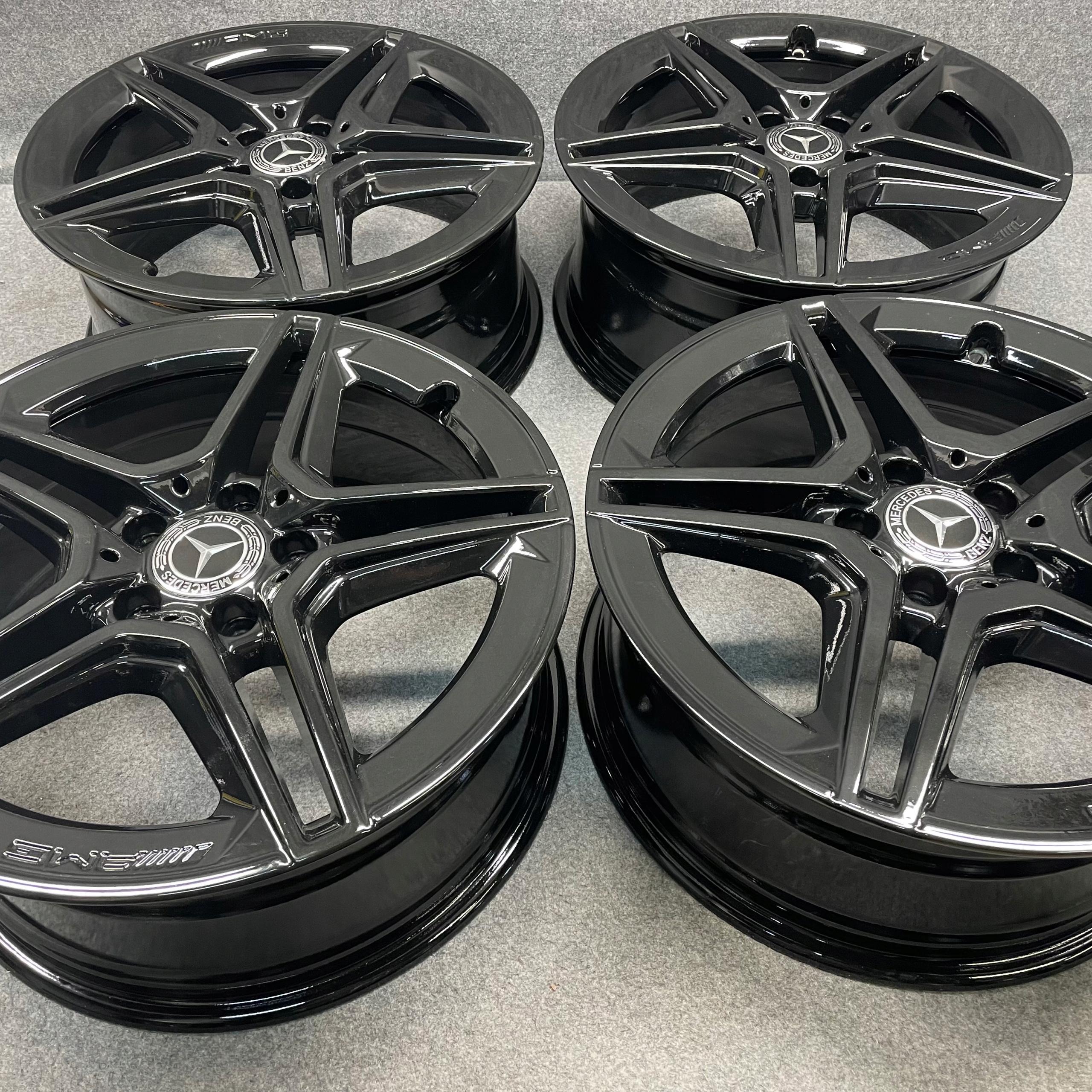 Диски mercedes amg r17. Диски амг р 19. Диски амг р 19. Hre p101 r19 5x114. Yokohama advan connoisseur 151c.