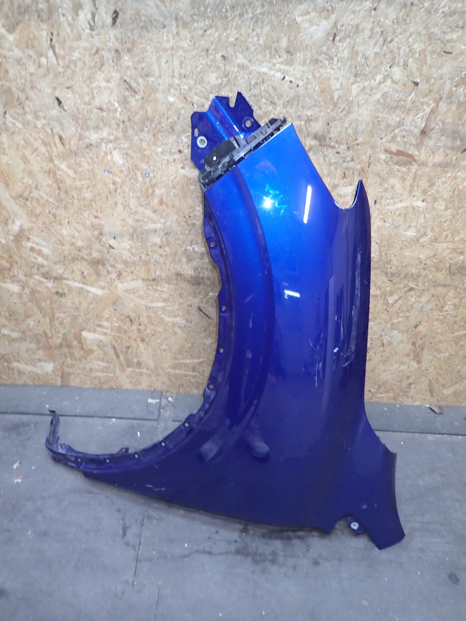 FENDER FRONT LEFT RENAULT KADJAR