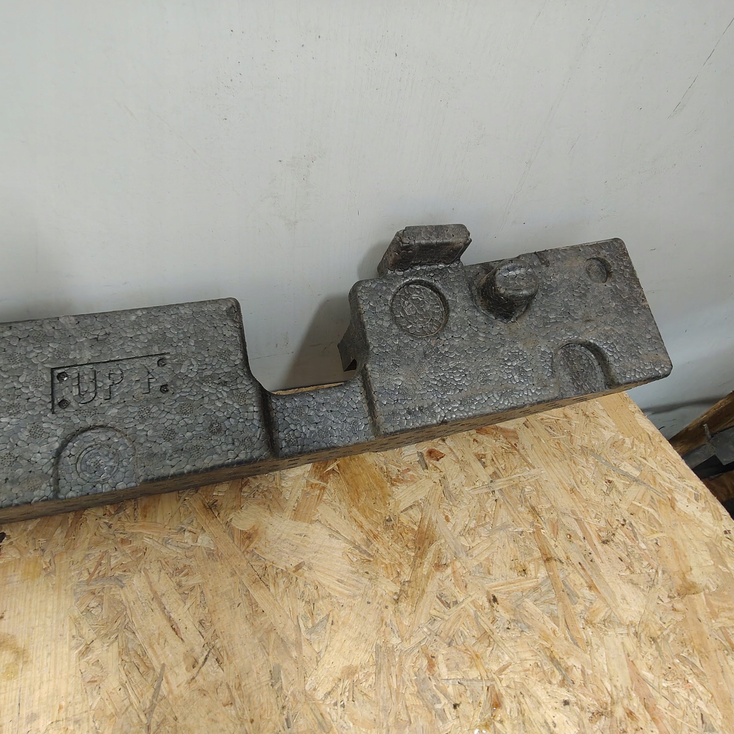 ABSORBER nárazníku předek NISSAN MICRA K14