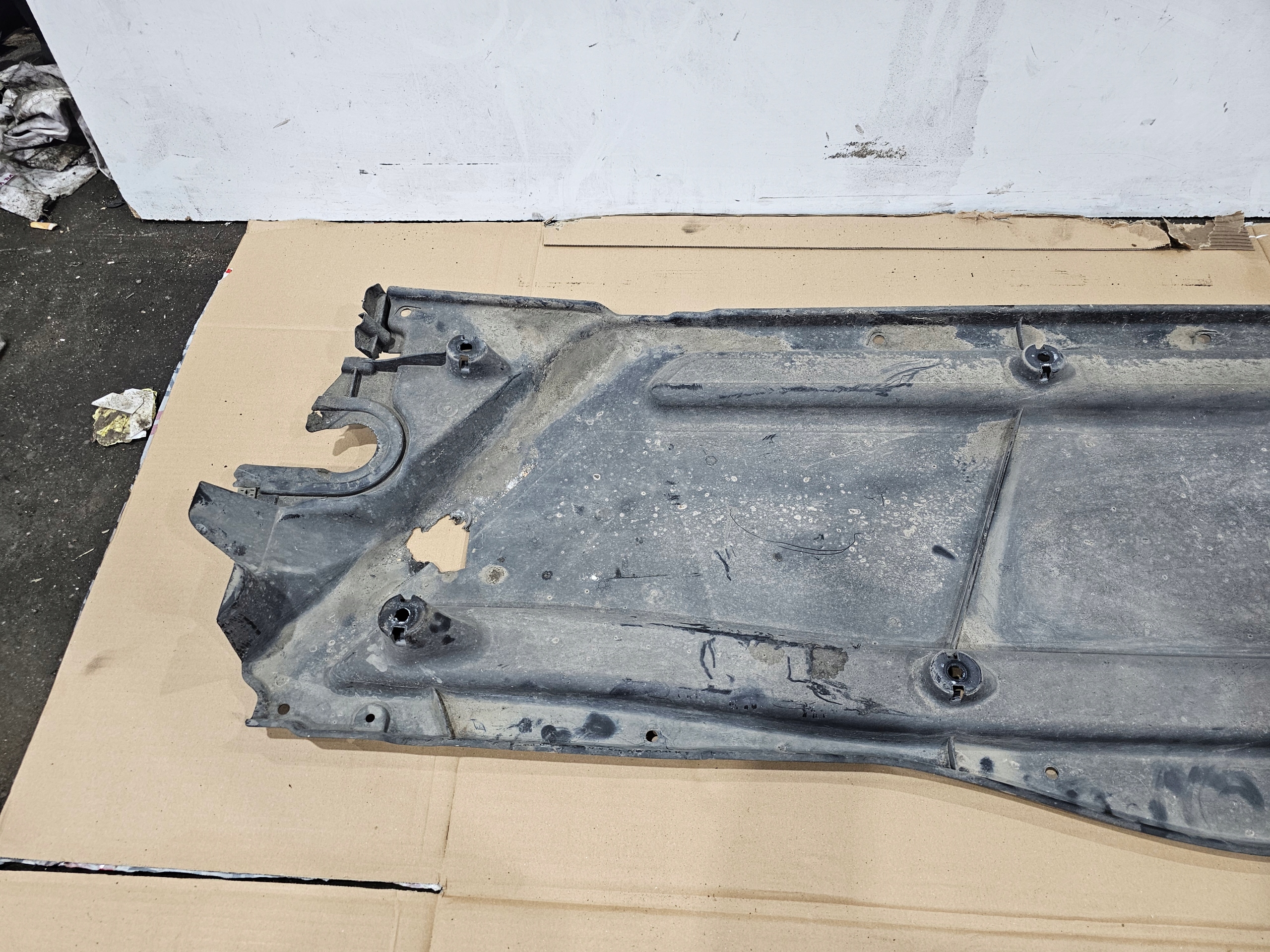 Blende Abdeckung abdeckung Unterfahrschutz rechts AUDI A3 8V CABRIO 5Q7825202B