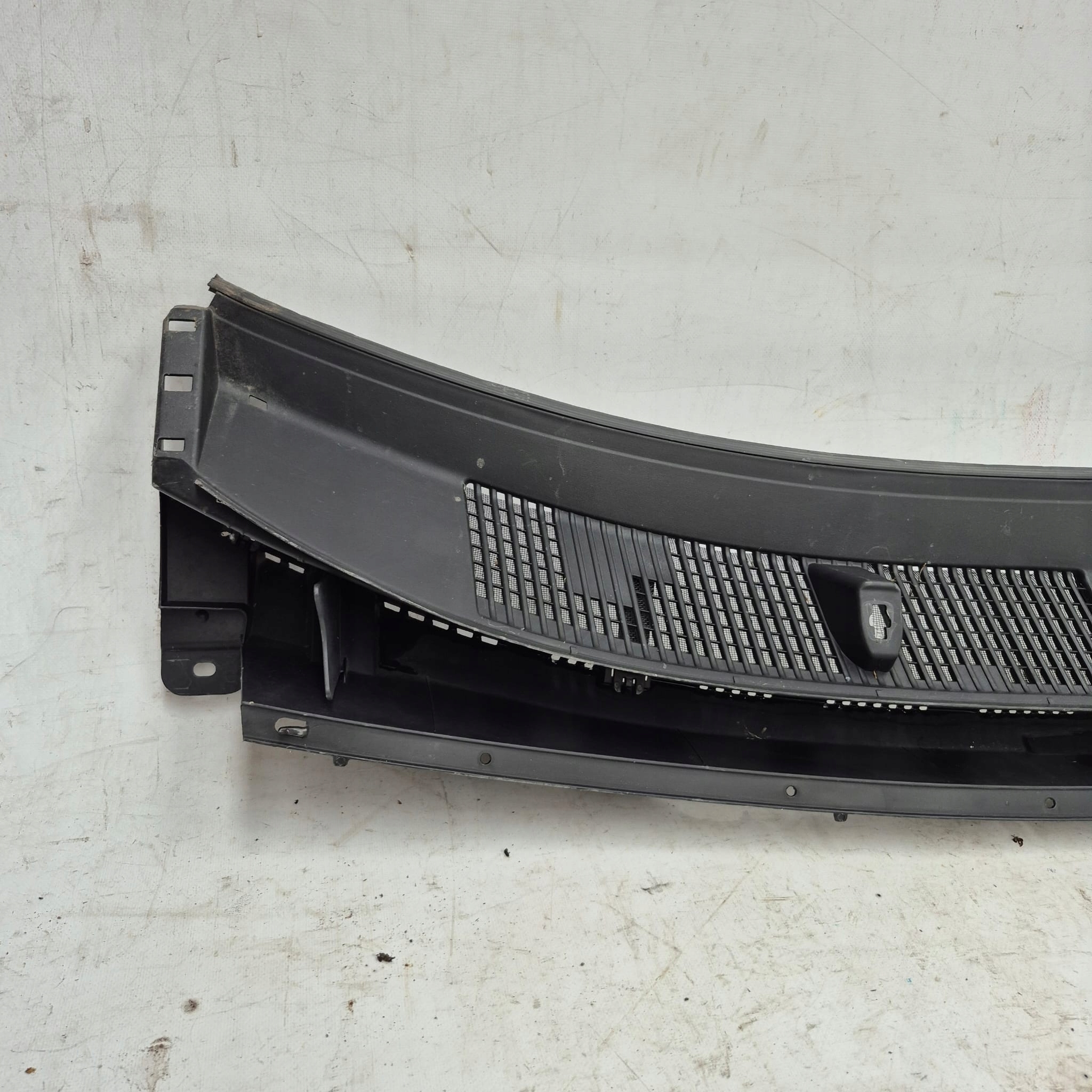 TOYOTA YARIS CROSS 20- torpedo upper 55708-0D520