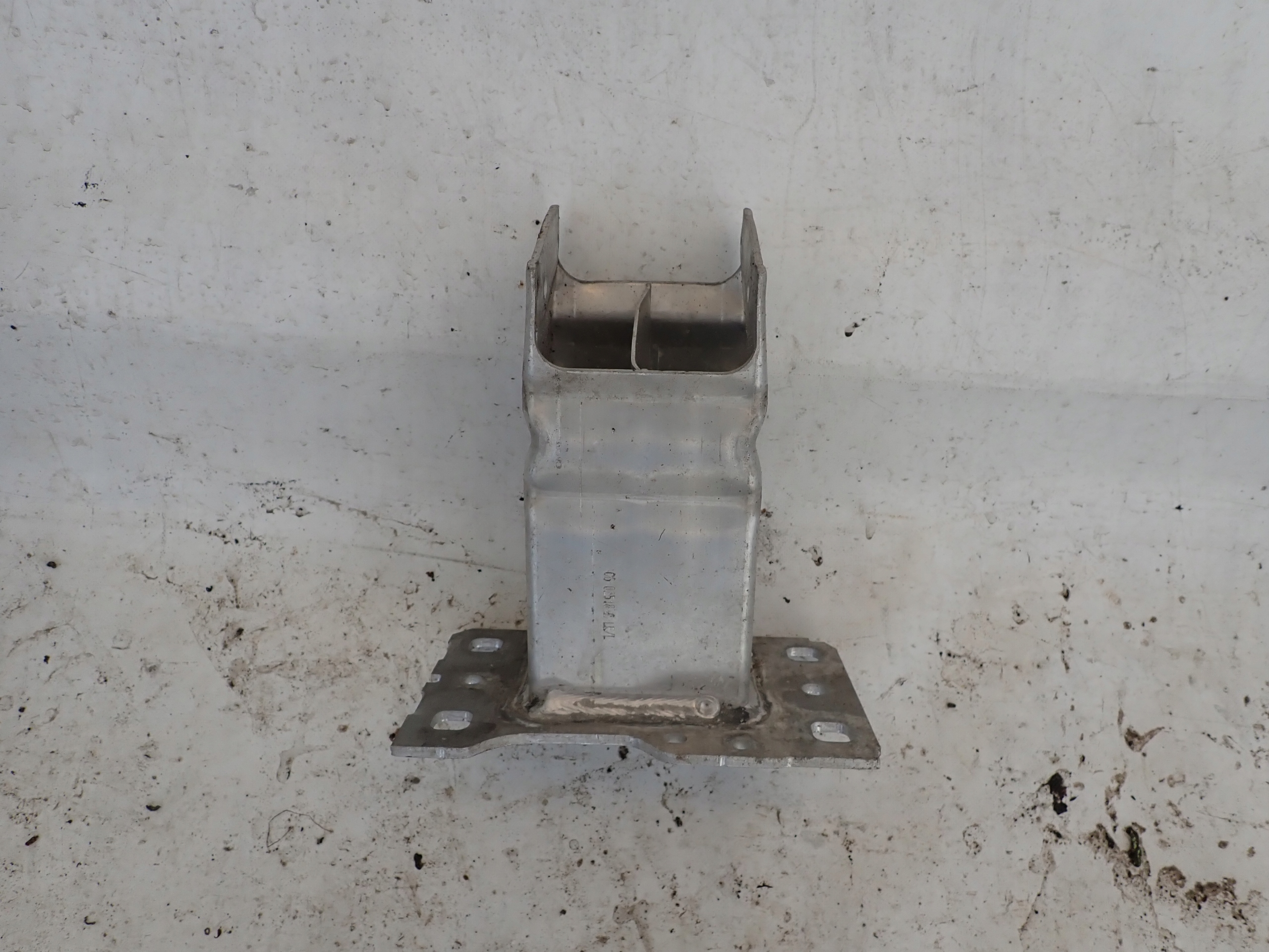 AUDI A4 B9 15-> beam tip left 8W0807134