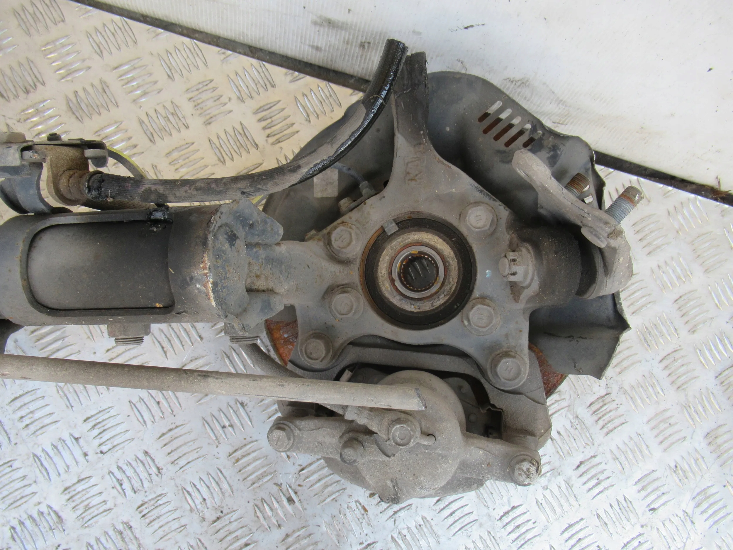 MOZZO FUSELLO MCPHERSON DESTRO TOYOTA AURIS E 1.33 VVTI