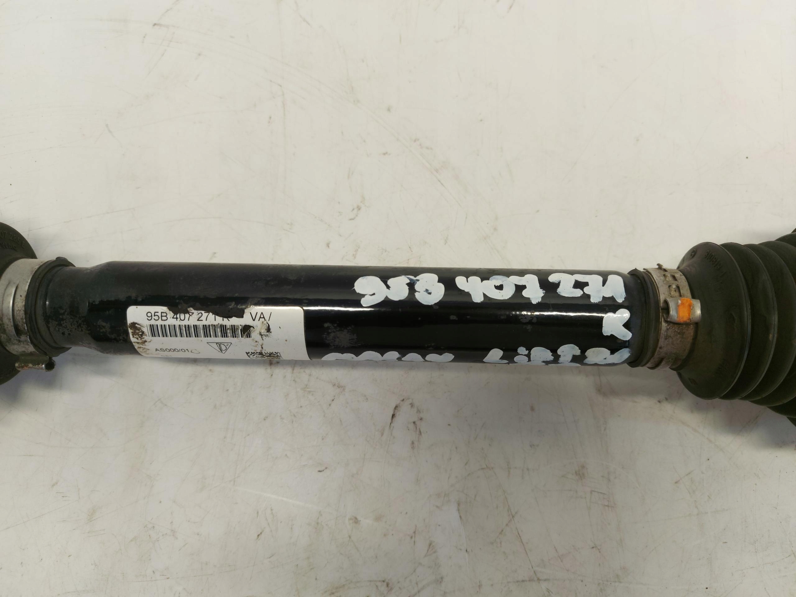 Porsche Macan II LIFT semi-axis right front 95B407271K