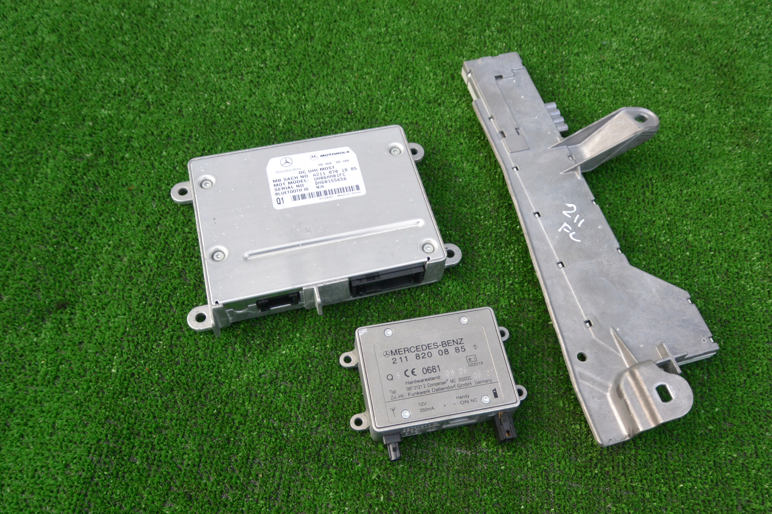 module control unit BLUETOOTH aerial amplifier RADIA MERCEDES W211 W219 KPL