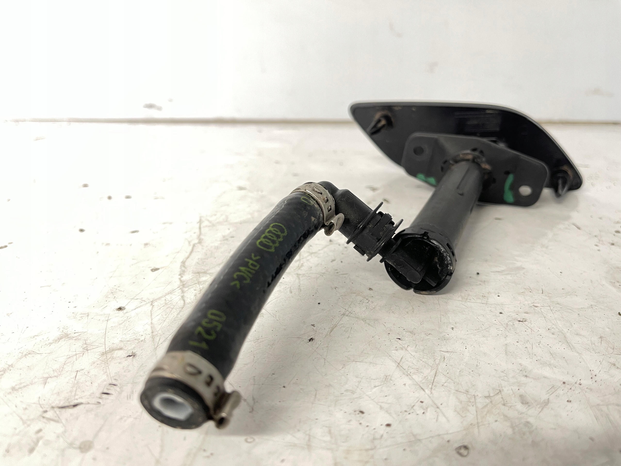 AUDI A6 C7 4G washer REFLEKTOR left + spoiler LX7U 4g0955101