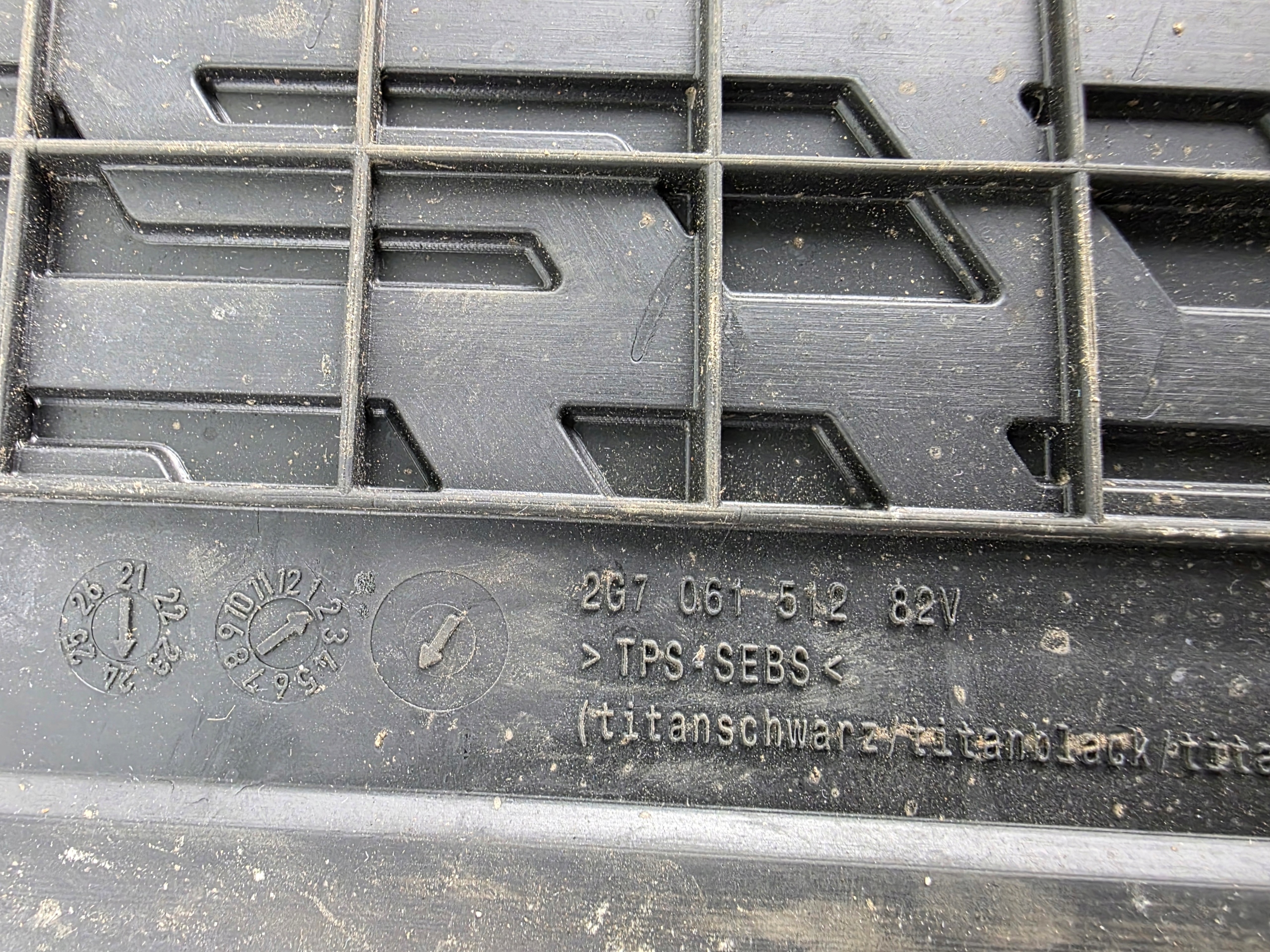 mats rubber TAIGO 2G7 2G7061502 2G7061512
