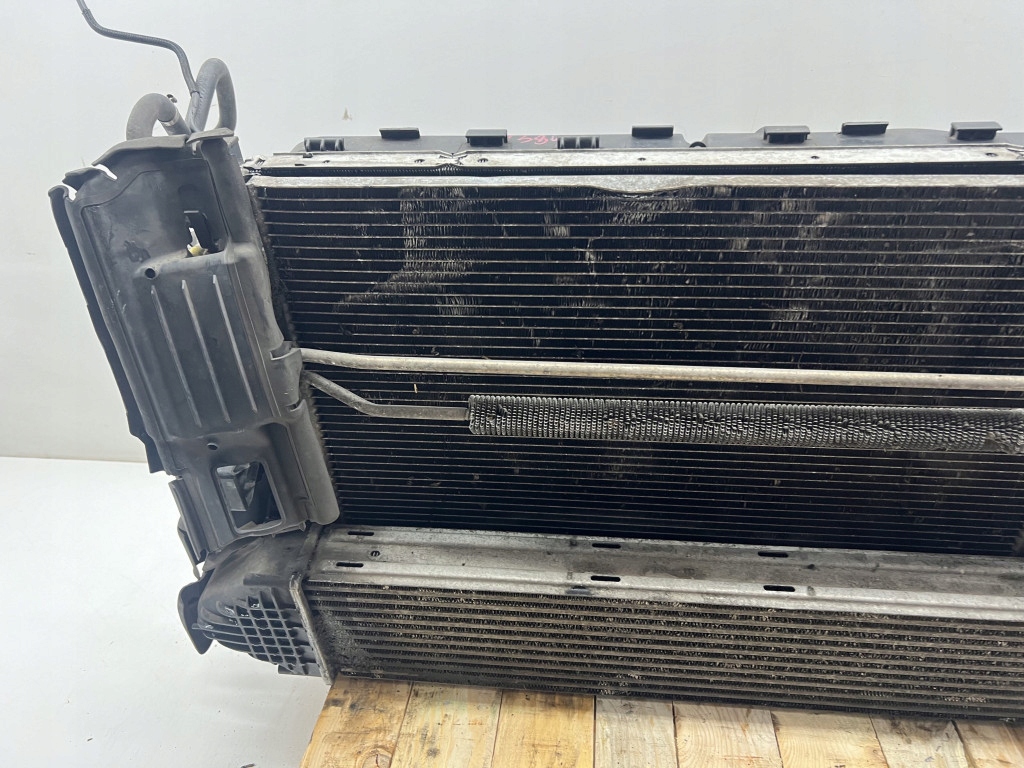 VOLVO S80 II 2.4 D5 KOMPLET CHŁODNIC CHLODNICE AUTOMAT Numer katalogowy części 01