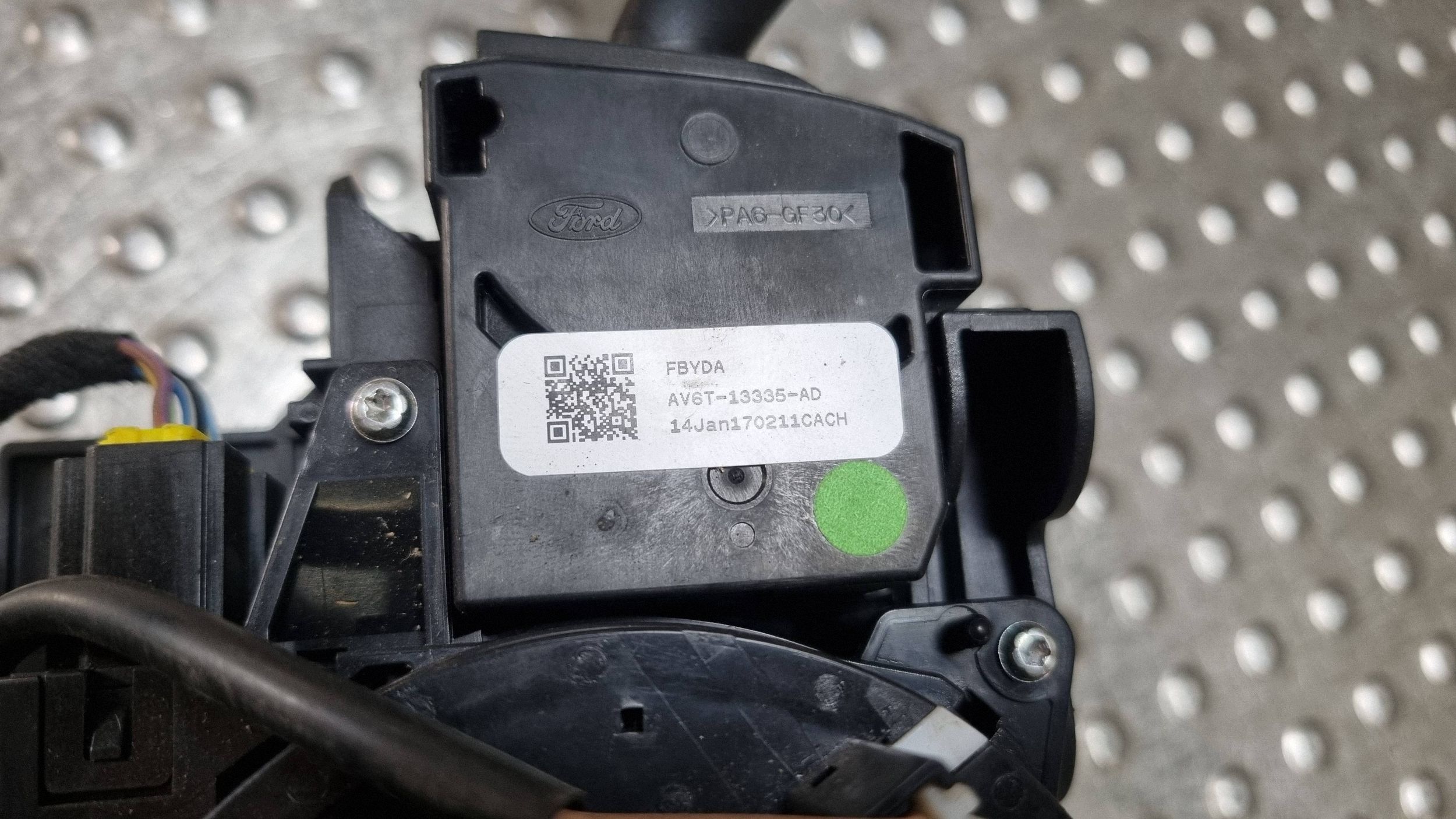 commodo commande levier commodo sous volant anneau BV6T-13N064-AJ FORD C-MAX MK2 FOCUS MK3