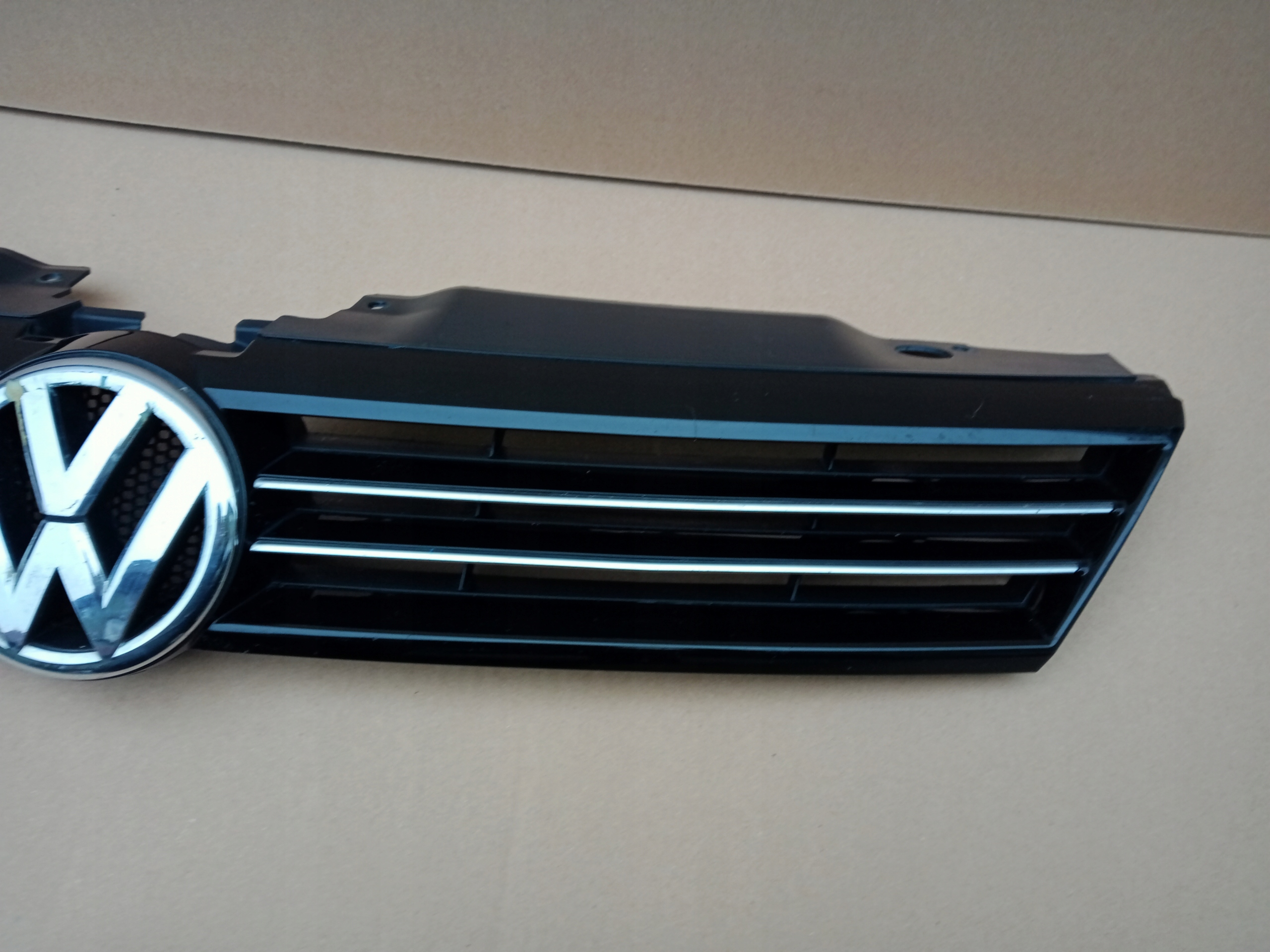VW Golf V Kühlergrill FRONTGRILL Kühlergitter 5C6853653 - Thumbnail 4
