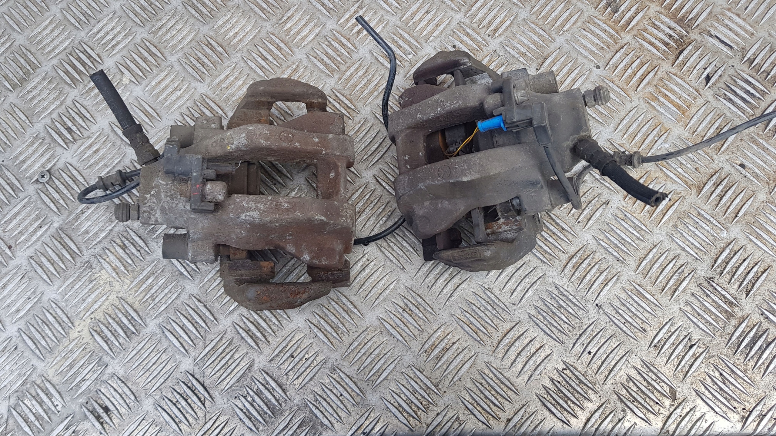 MERCEDES W211 caliper brake rear part left right 5244