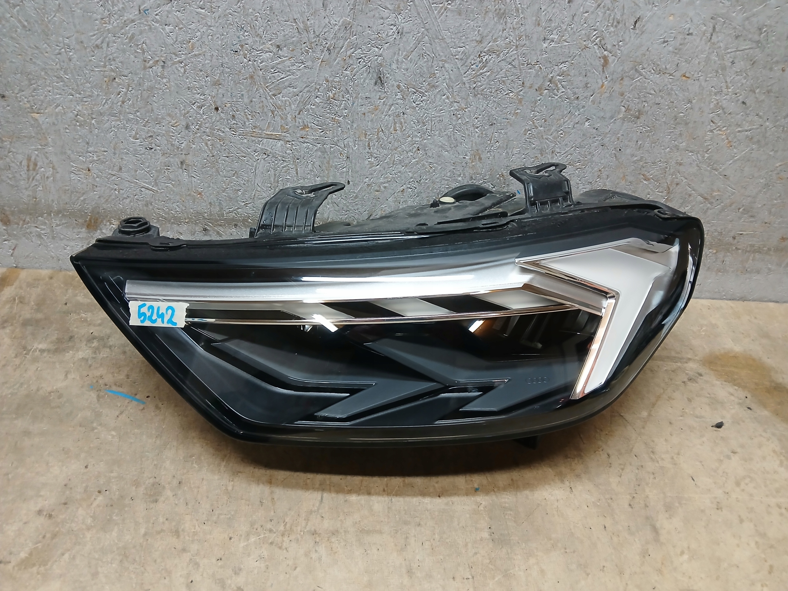 light lights front right left HYUNDAI H1 II 2 LIFT 17- 92101-4H610 92102
