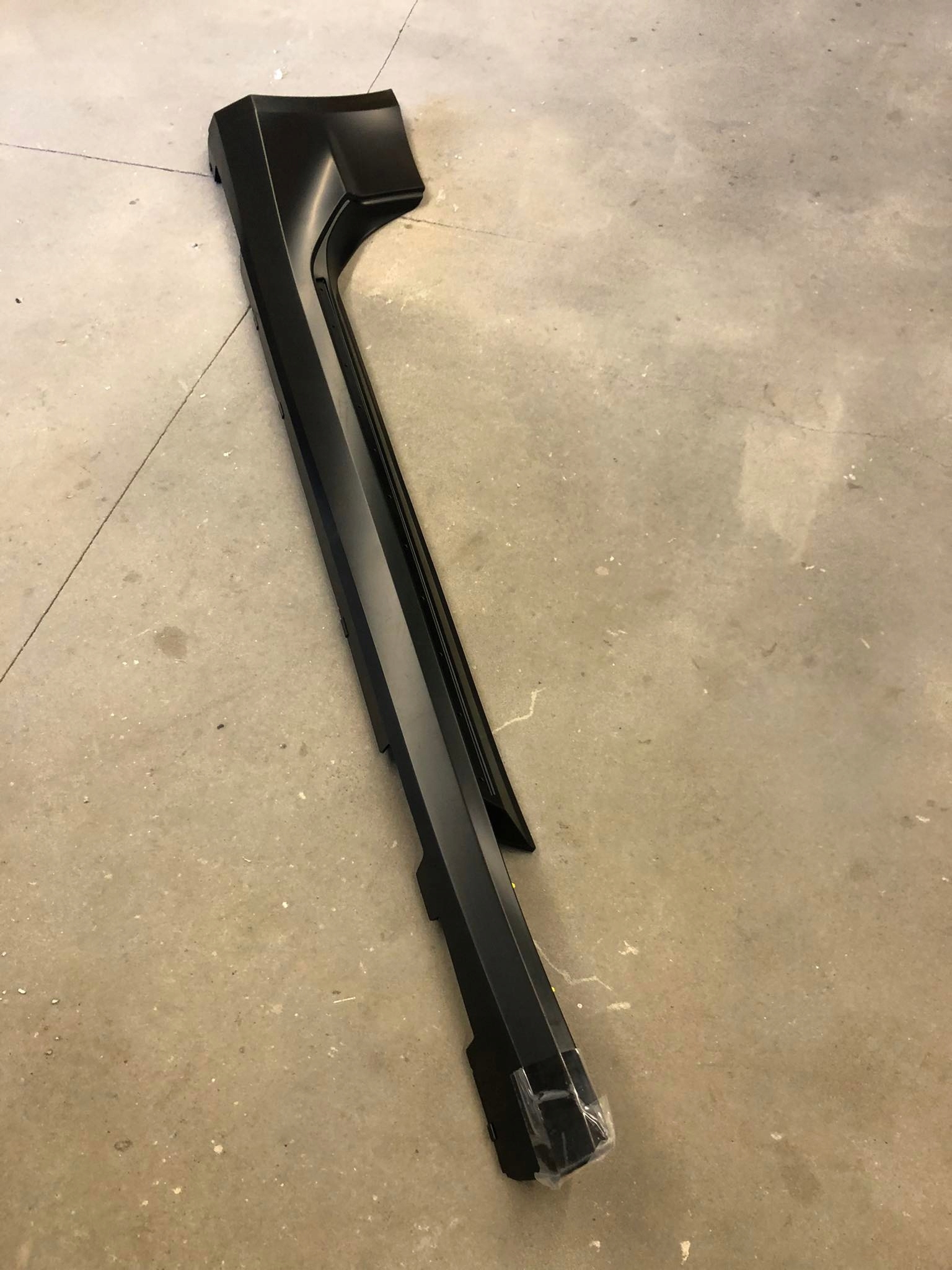 CHEVROLET CAMARO 2016 16+ próg prawy coupe