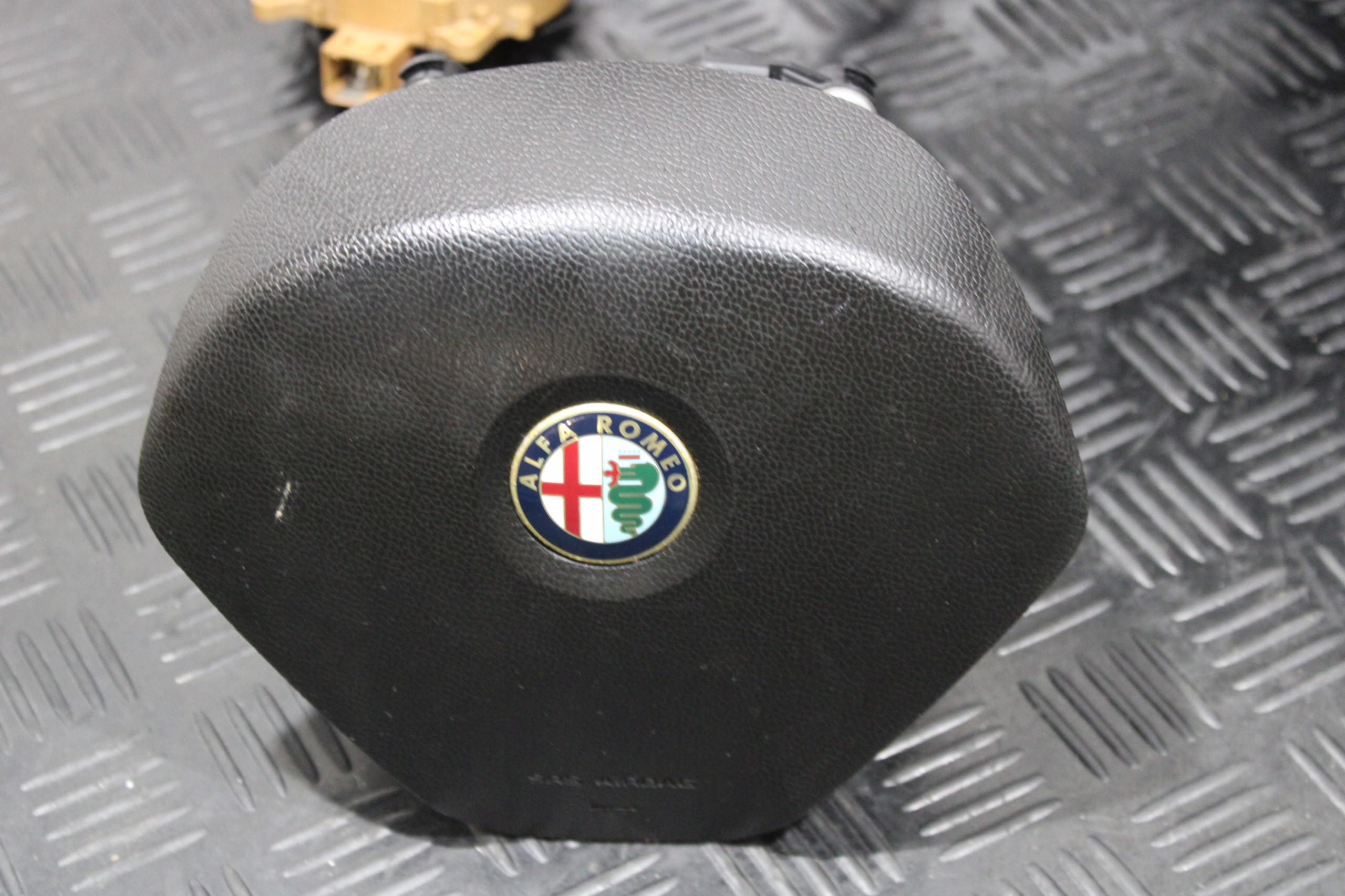dashboard console airbag airbags GIULIETTA