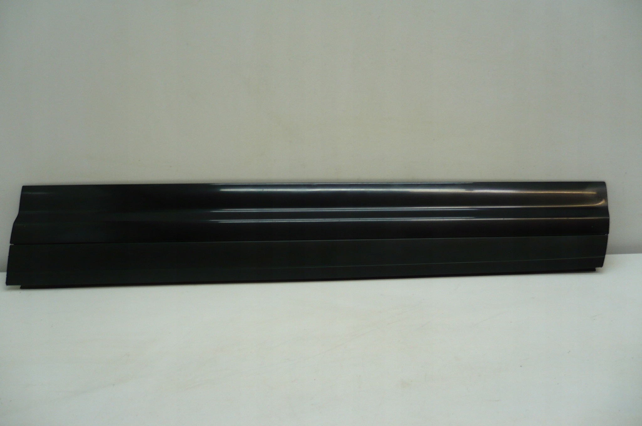 PORSCHE CAYENNE II LIFT 14-17 moulding door right front