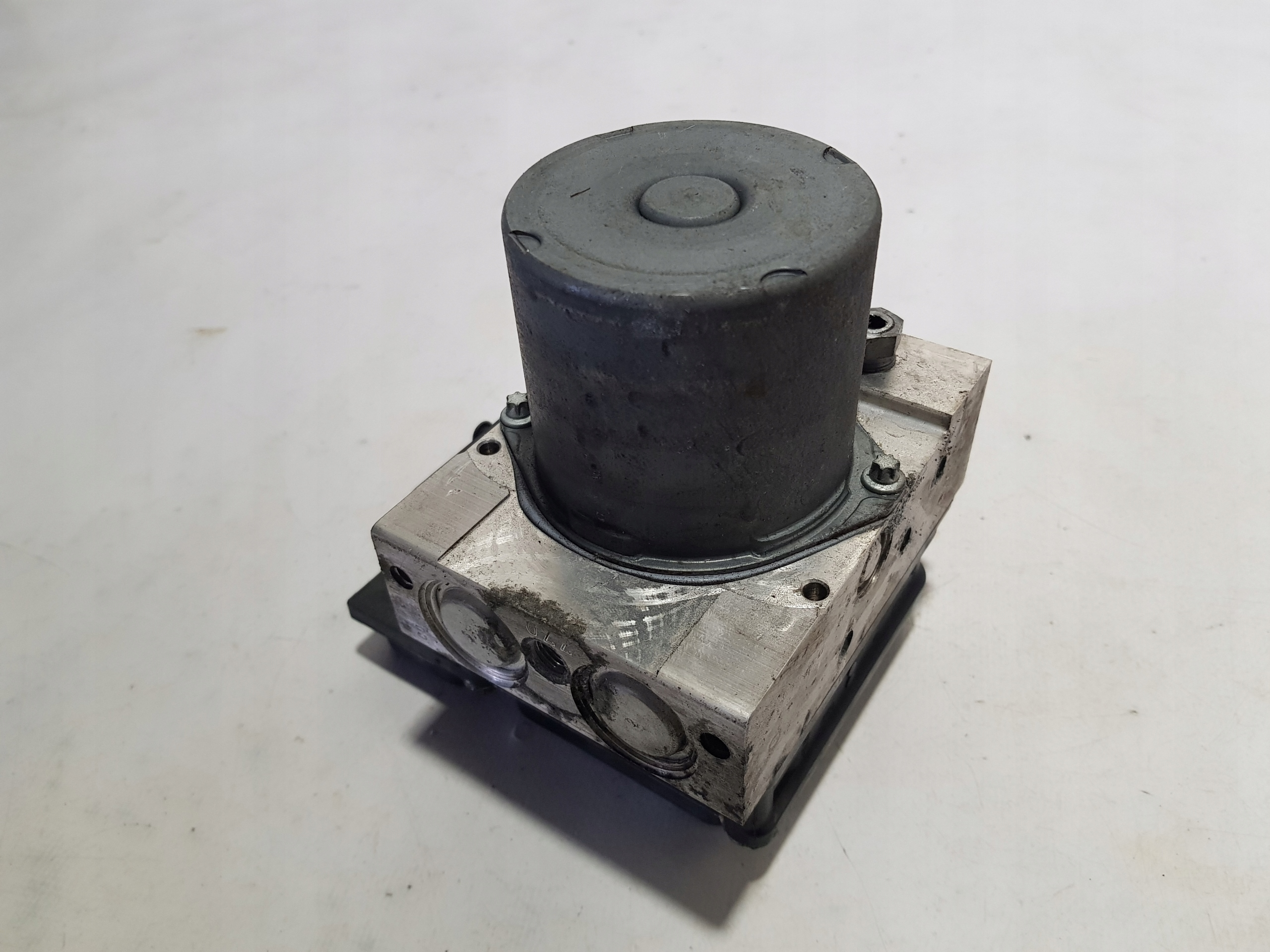 Pompa ABS MERCEDES W212 2124315512
