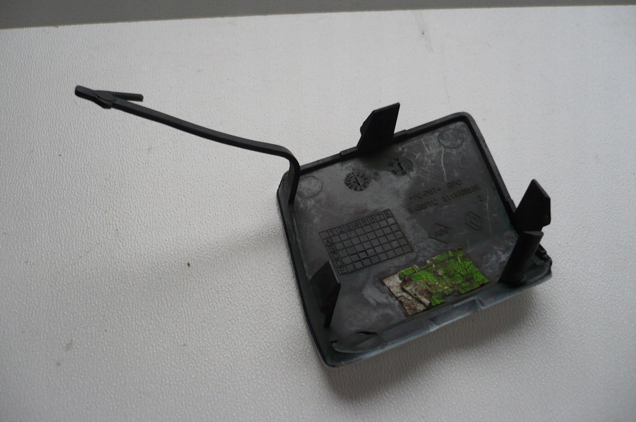 RENAULT CLIO IV 4 LIFT 16->towing hook cap front