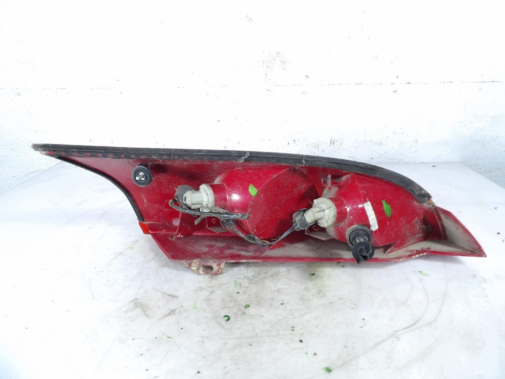 FORD FOCUS MK1 HB 5D light rear part left 1M51-13405-A
