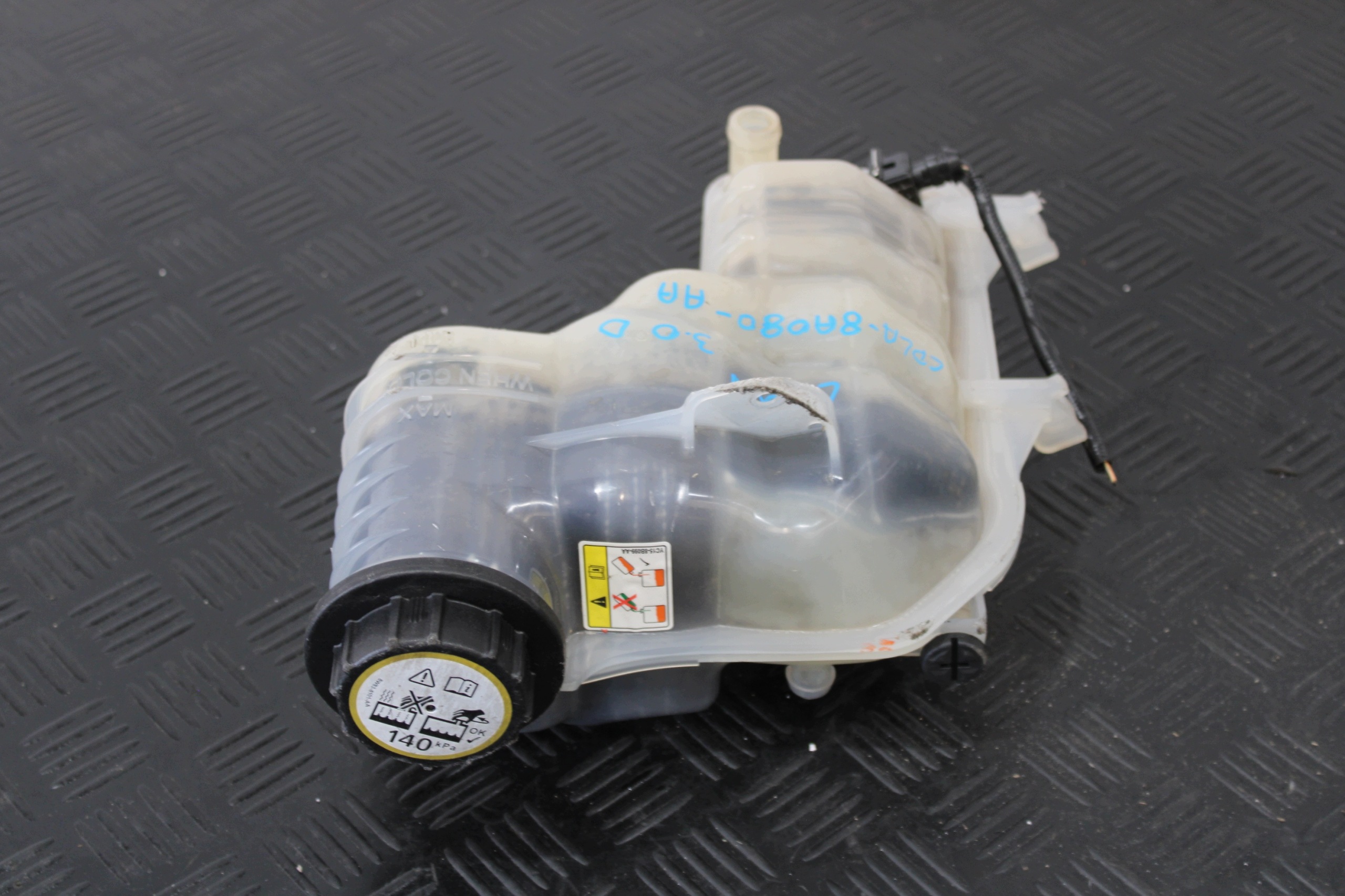 ekspanziona posuda CPLA-8A080-AA LAND RANGE ROVER SPORT II 2 L494