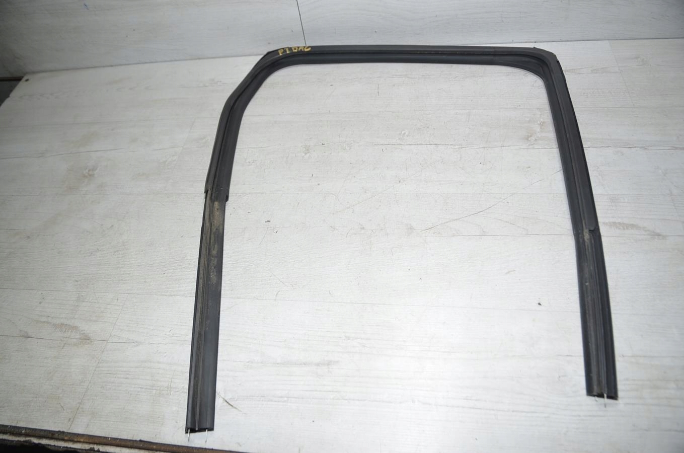 gasket windows door right T Dacia Duster II 20r