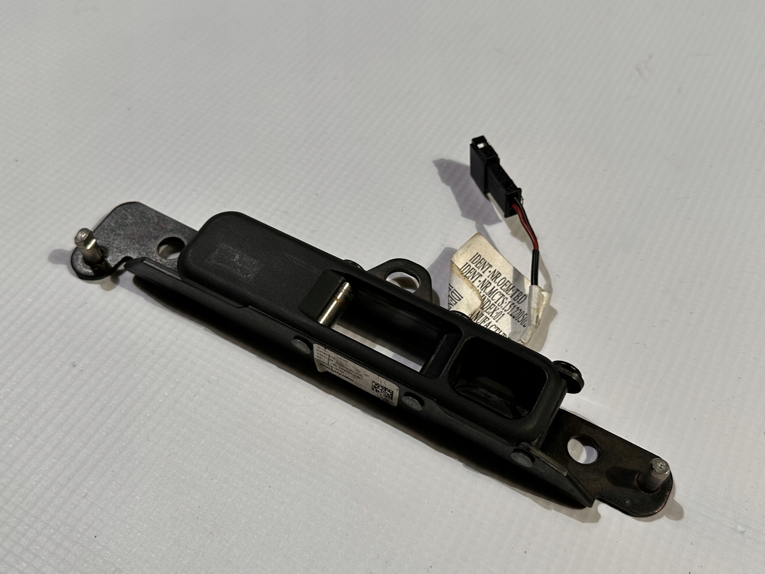 lock rygiel left roofs Chevrolet Camaro Cabrio 2016+