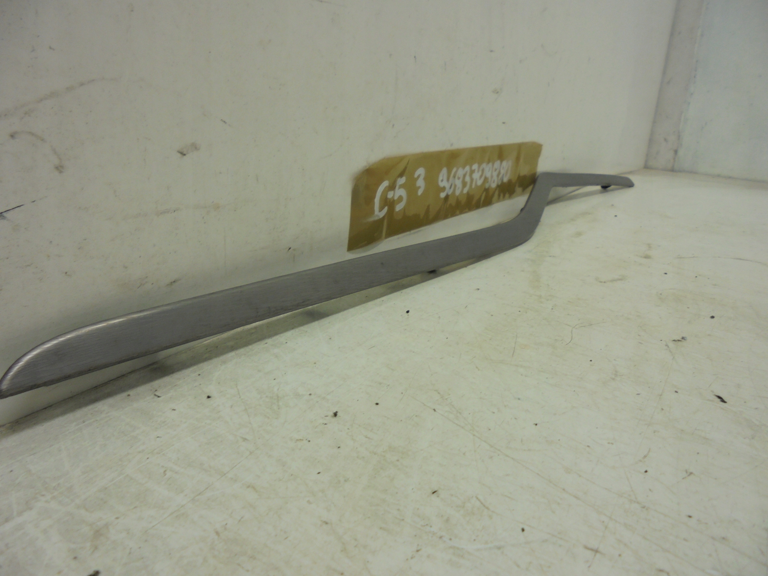 Element konsoli chrom Citroen C5 III 9683709880 Producent części Citroen OE