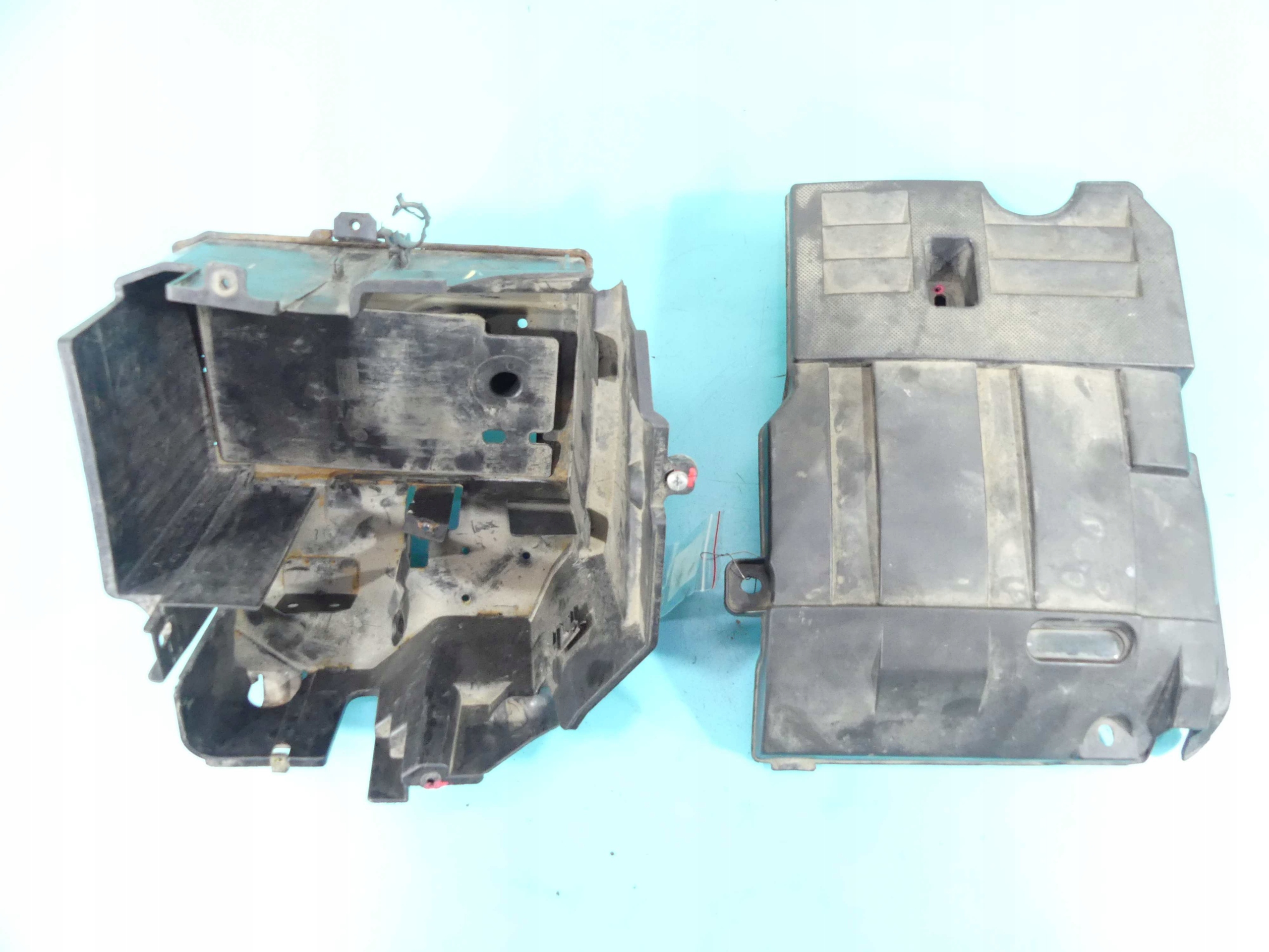 OBUDOWA AKUMULATORA FIAT STILO 1,6B