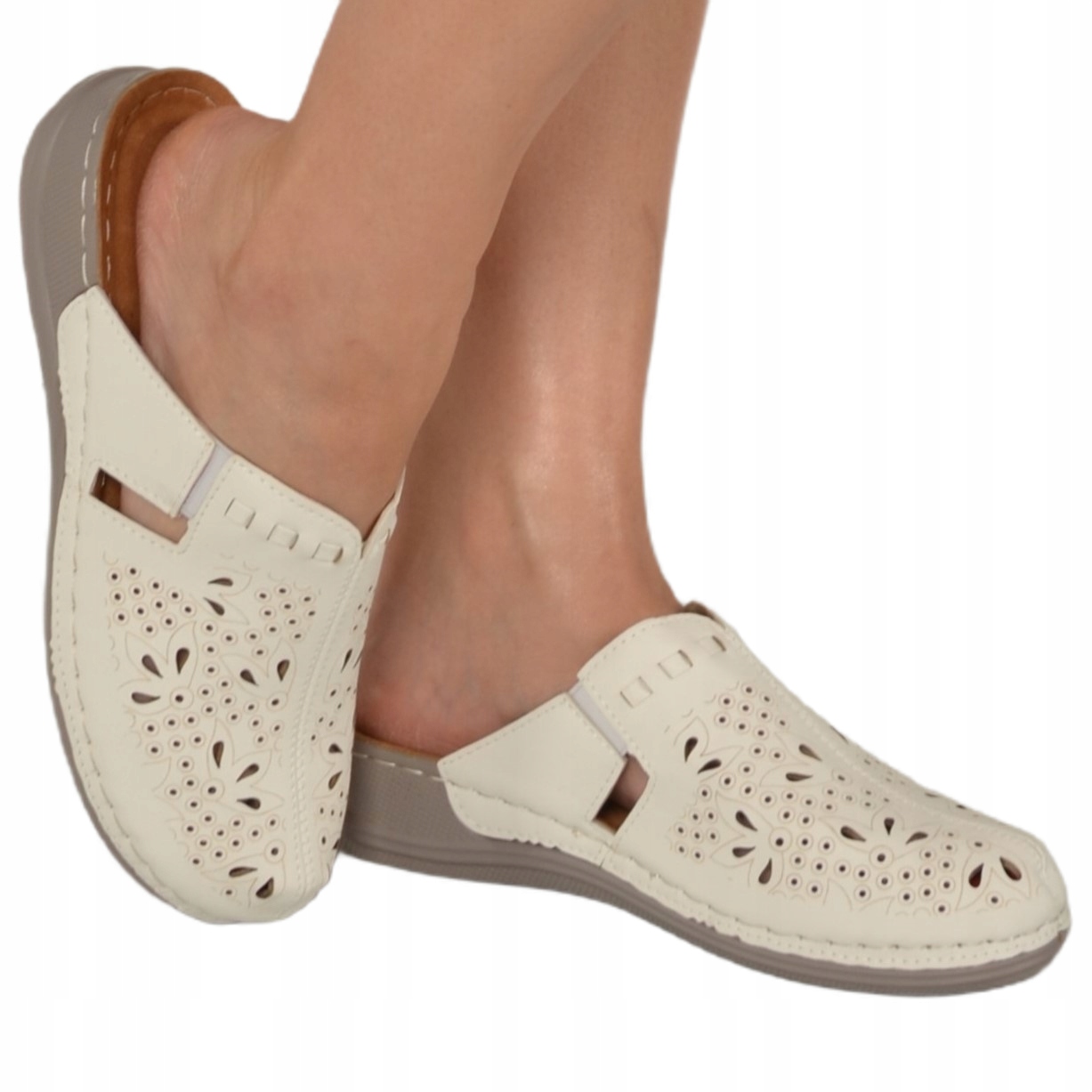 KLAPKI DAMSKIE NA KOTURNIE Z PIANKI SKÓRZANE BARDZO LEKKIE SZYTE Rozmiar 39