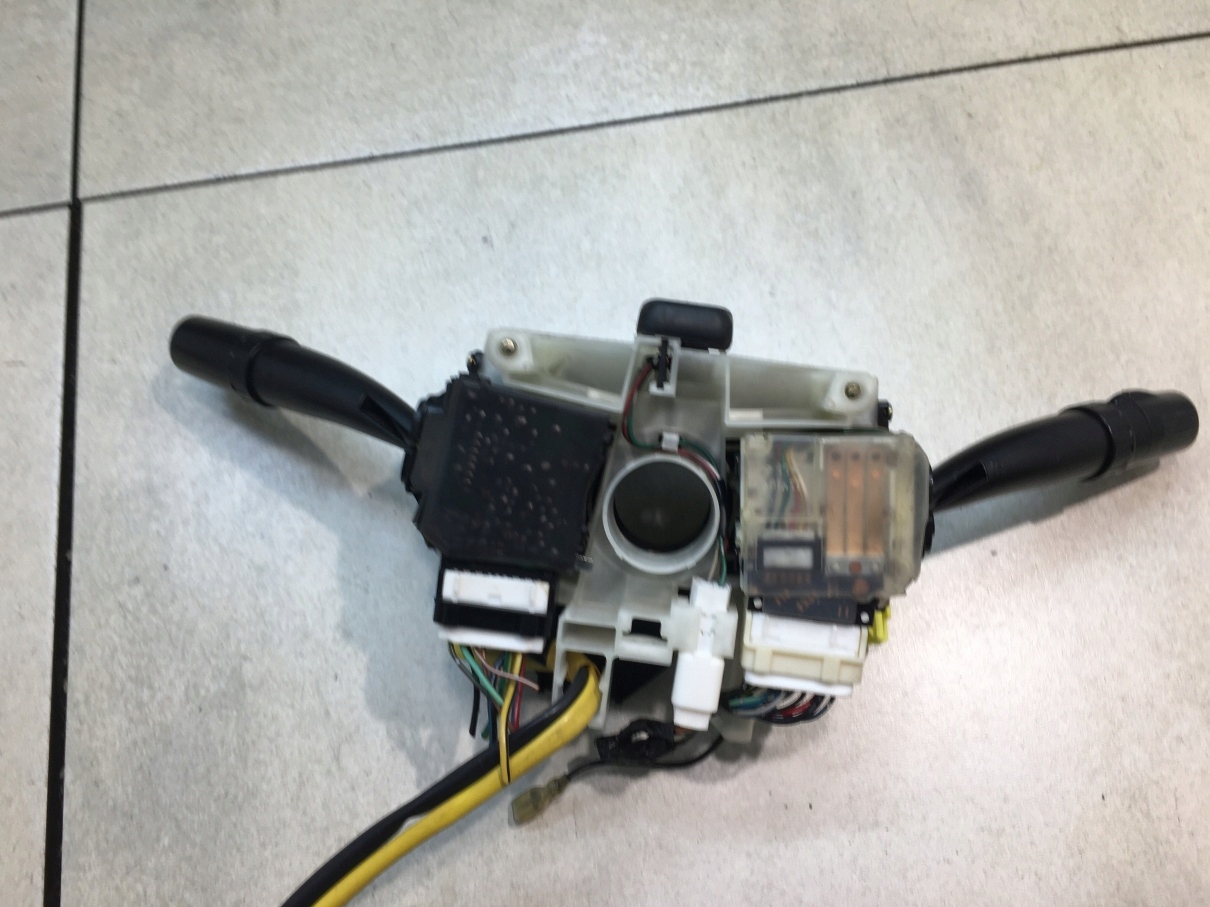 DEVIO LUCI TERGICRISTALLO TERGI SUBARU LEGACY III 83111AE32