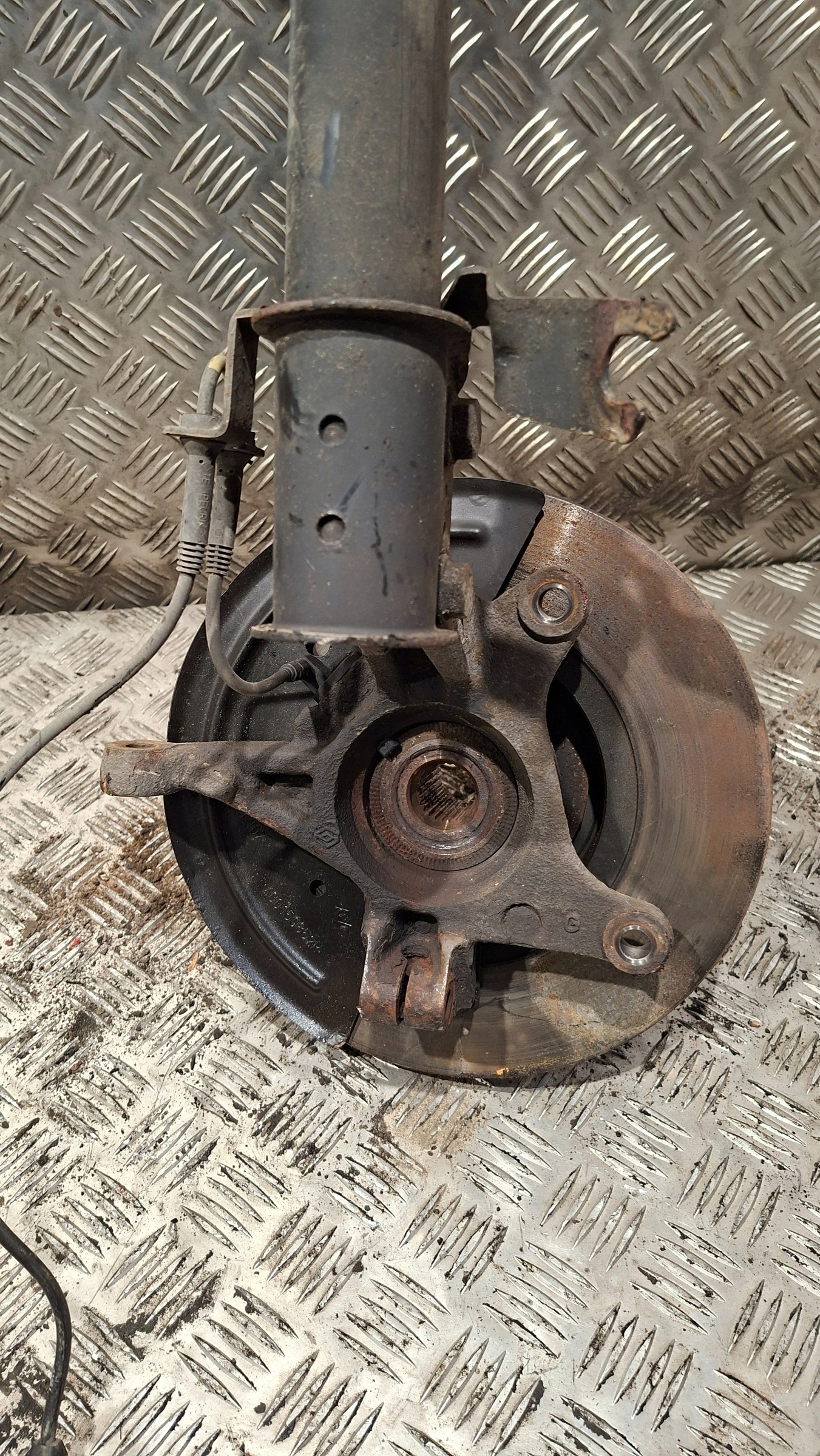 shock absorber left front DACIA DOKKER 1.6
