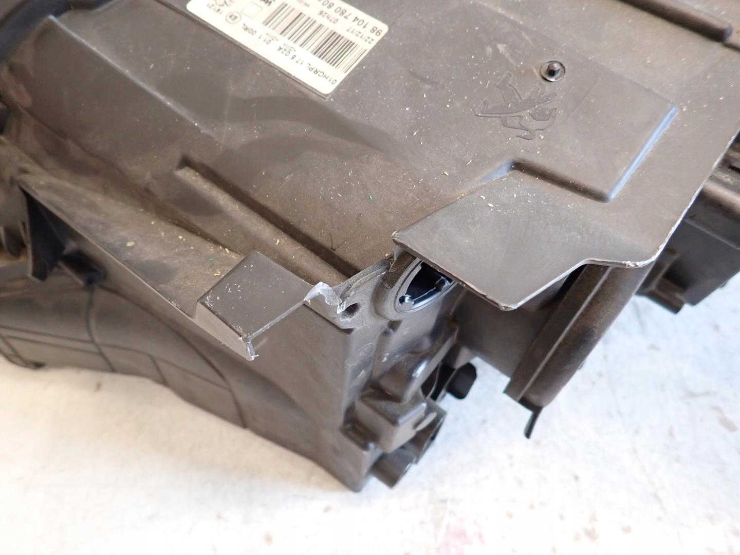 light front front right PEUGEOT 3088 5008 II 2016- 9810478080