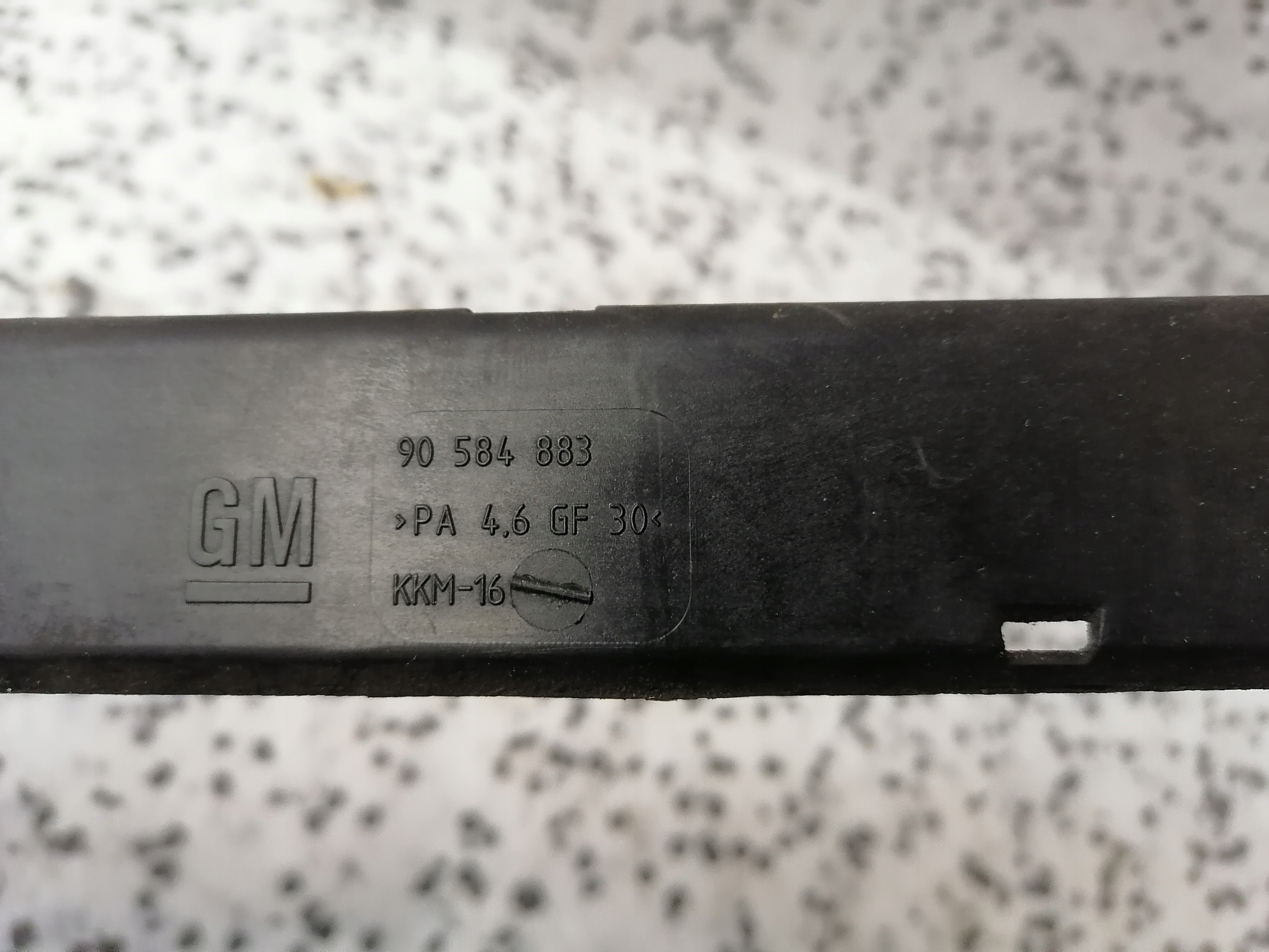 OPEL VECTRA Blende Abdeckung WIAZKI PRZEWODOW 90584883