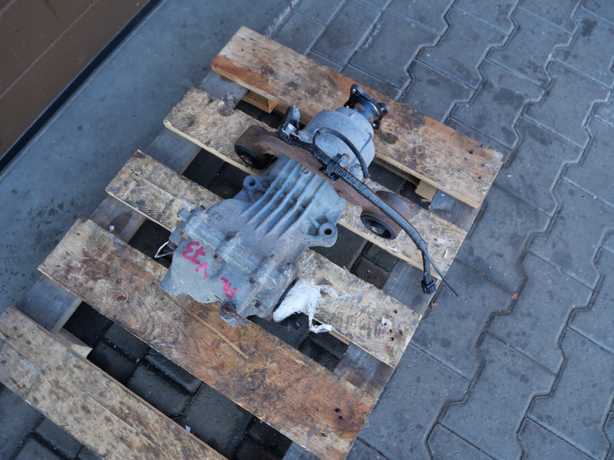 NISSAN X-TRAIL diff differential rear R145