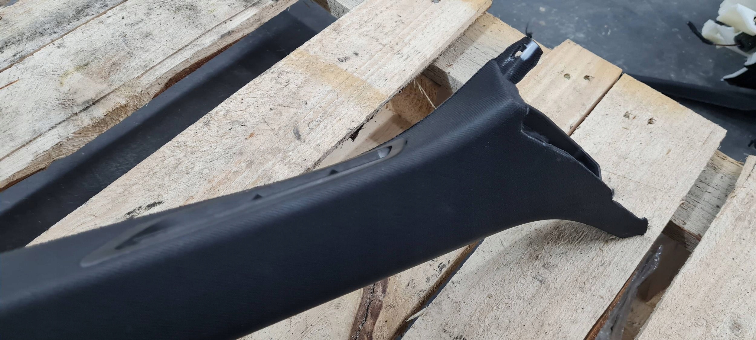 A6 C8 4K S6 cover pillar trim A right front SLINE bang 4K0867234D