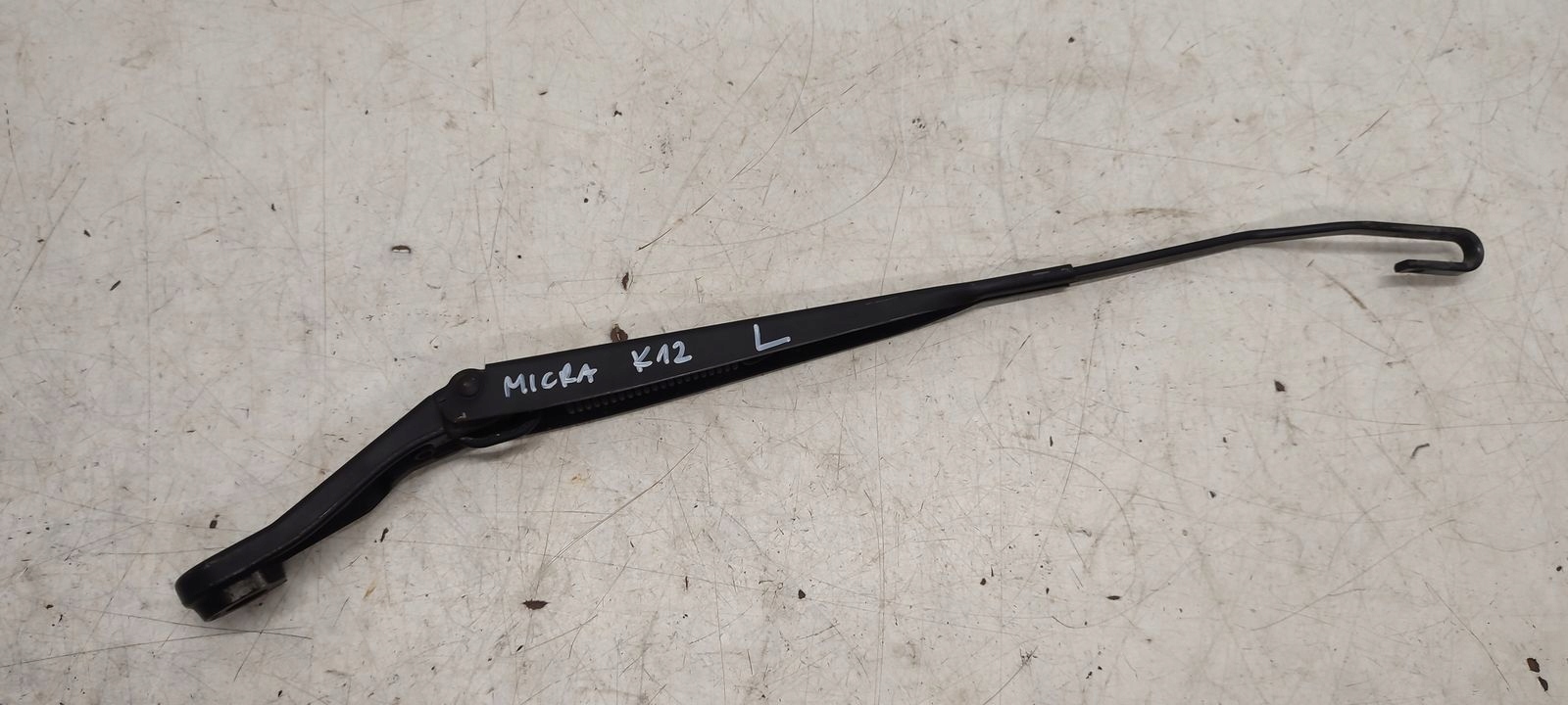 wiper arm left Nissan Micra K12 1,2 12V 3D