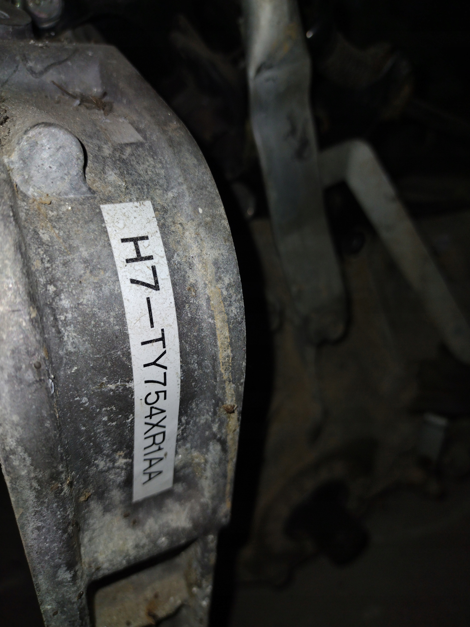 SUBARU FORESTER 97-00 SKRZYNIA BIEGÓW TY754XR1AA Numer katalogowy części TY754XR1AA