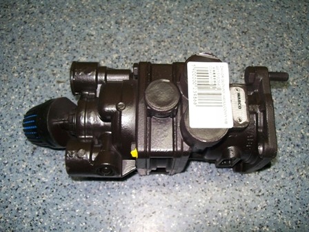 ZAWÓr GŁÓWNY HAMULCOWY MERCEDES 4613192640 Producent części Inny