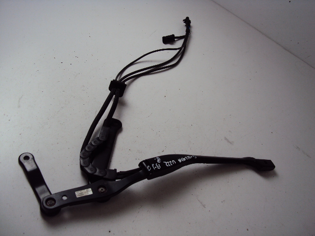 A2228200640 - Важіль склоочисника передній MERCEDES S-Class W222 13-