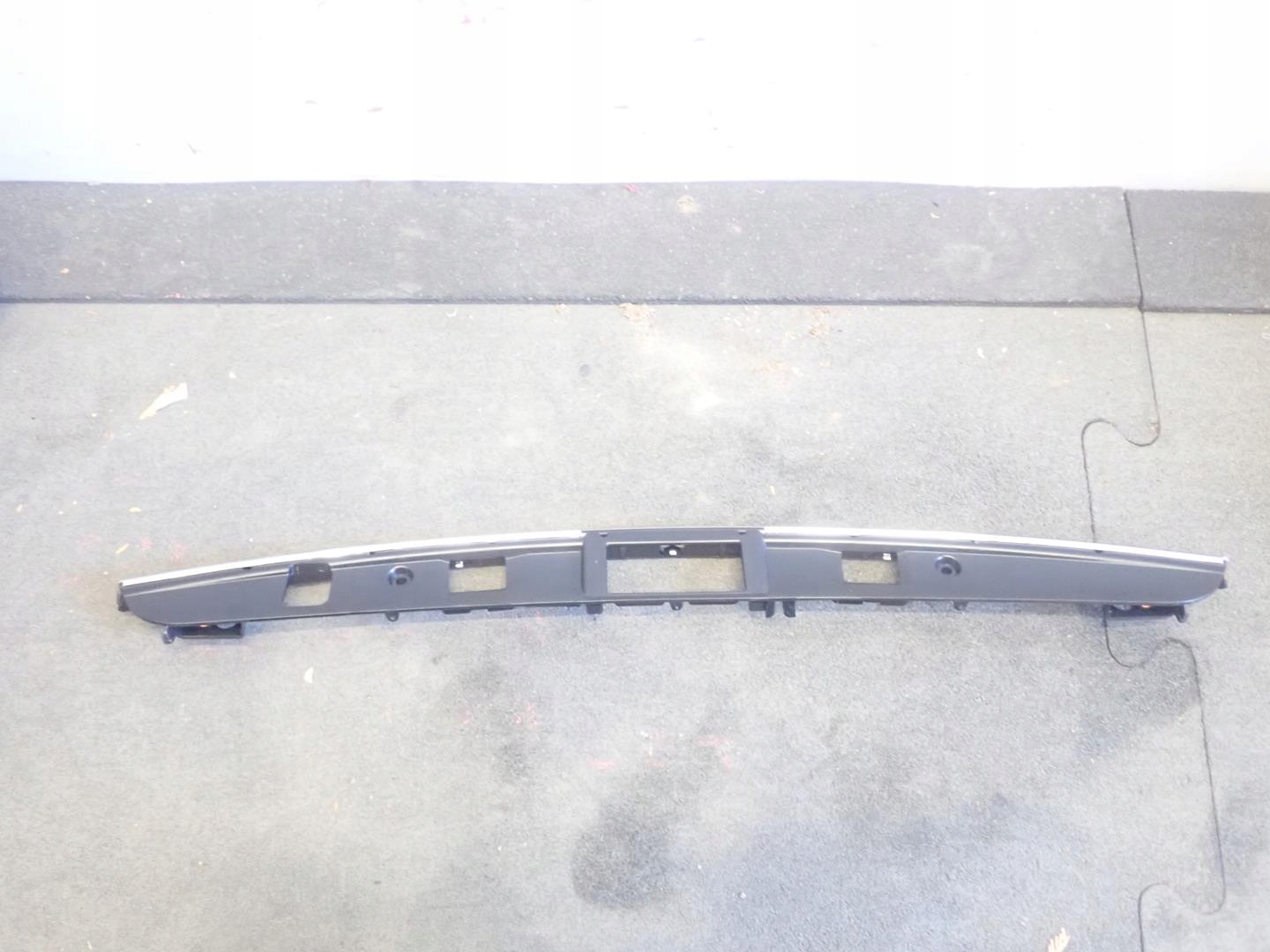 COUVERTURE DU CAPOT MERCEDES C-KLASA W204