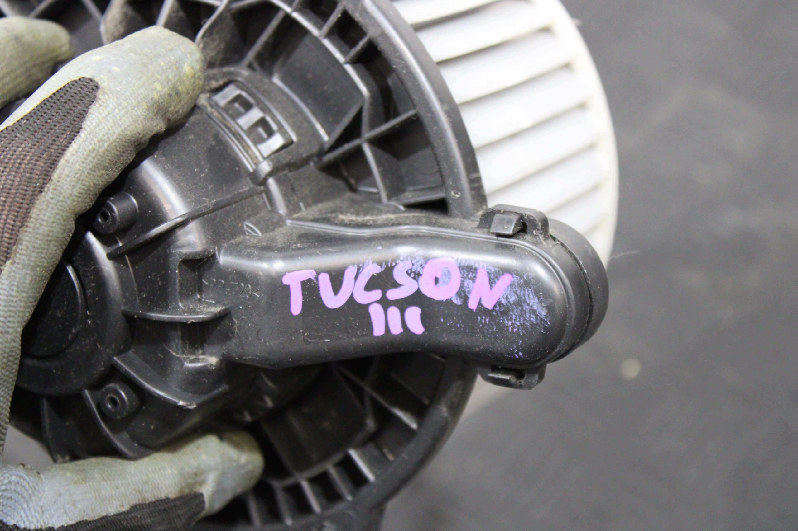 tOPENÍ ventilátor topení HYUNDAI TUCSON III 3
