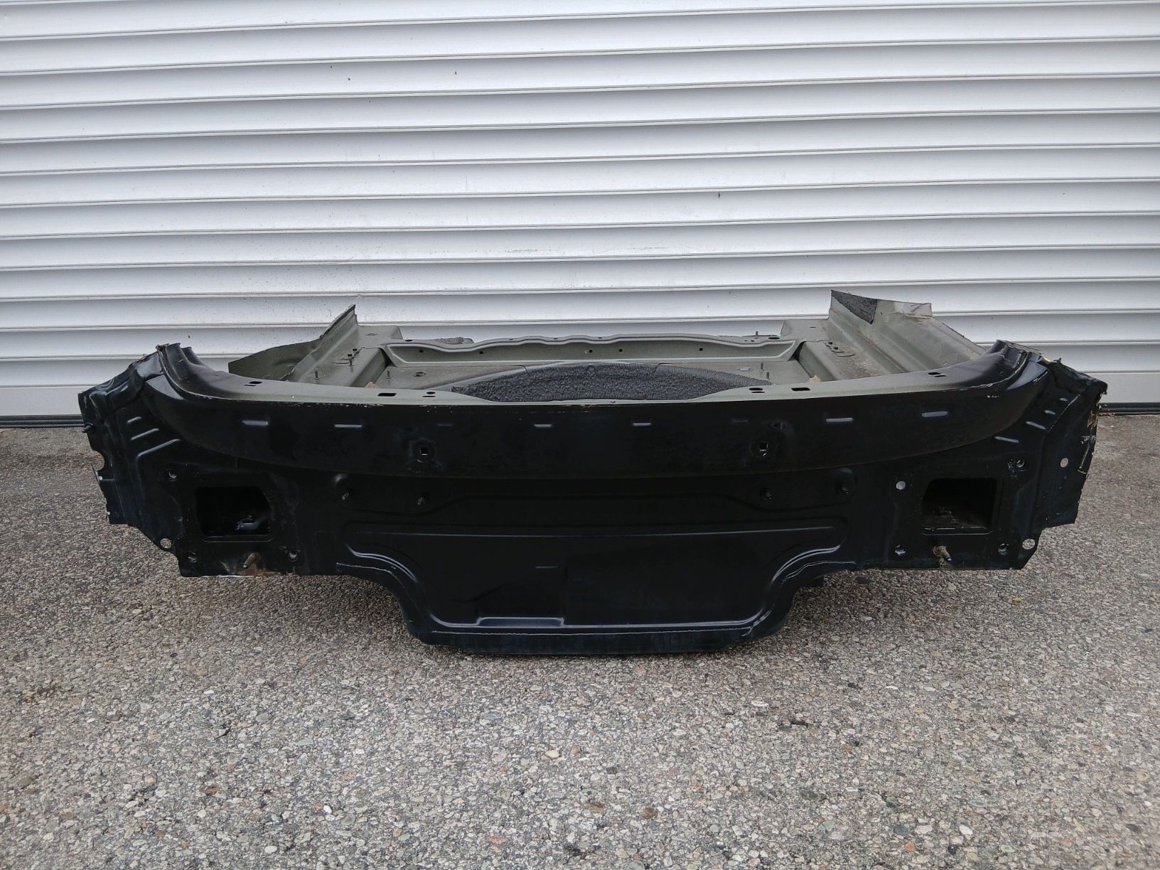 AUDI A4 B9 LIFT sedan rear panel sump LY9T