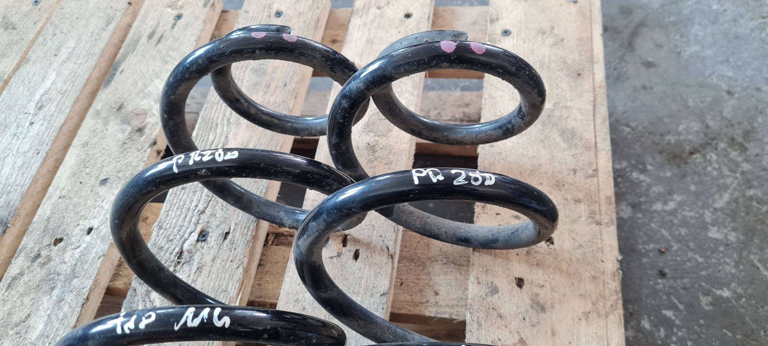 A7 4G spring springs front front 3.0 TDI 8K0411105EE A6 C7 4G A4 B8