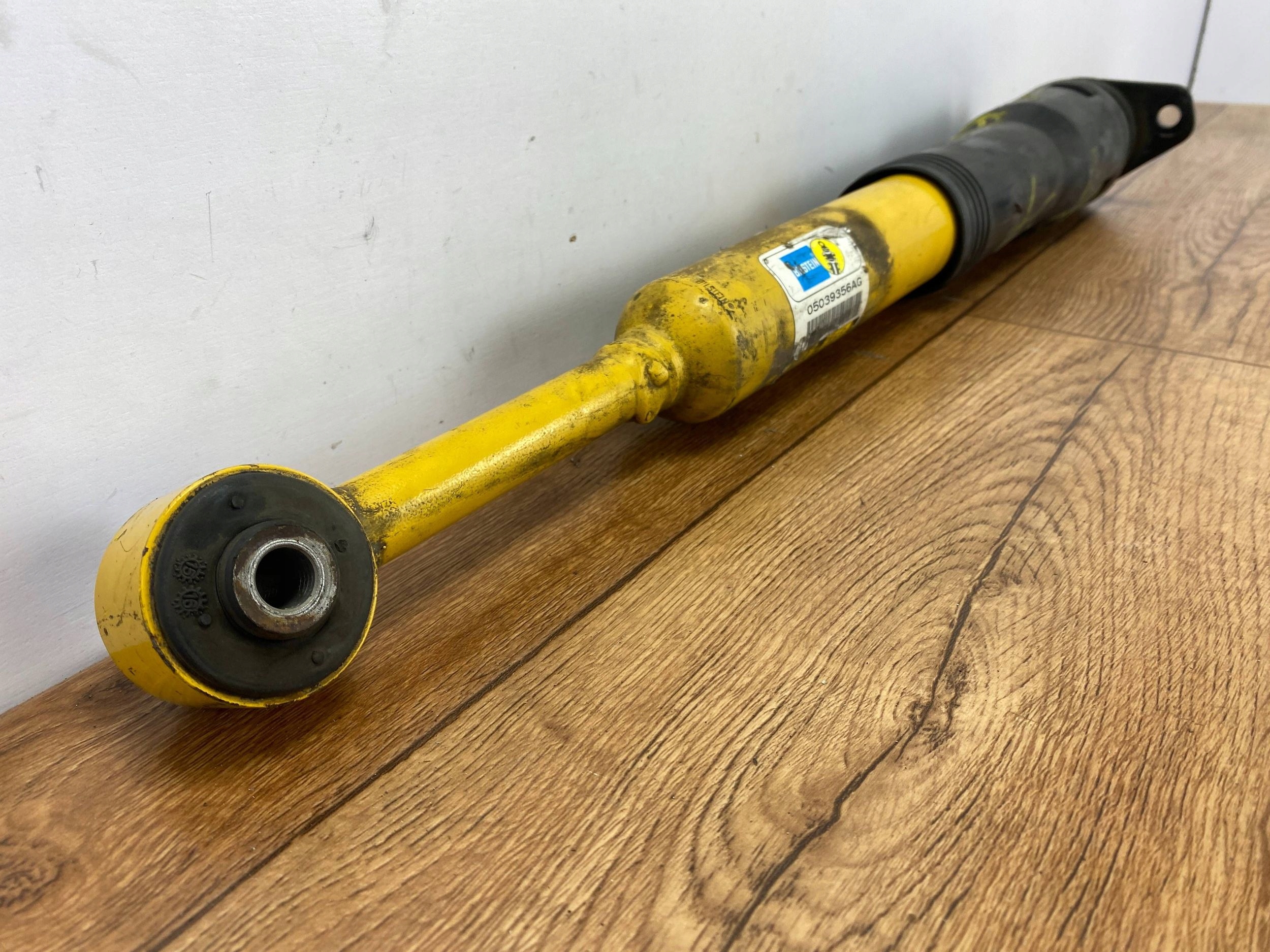 shock absorber rear BILSTEIN Dodge Charger 2015+