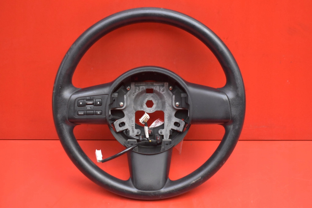 lenkrad SKORZANA MULTIFUNKCYJNA MAZDA 2 DE 07-10