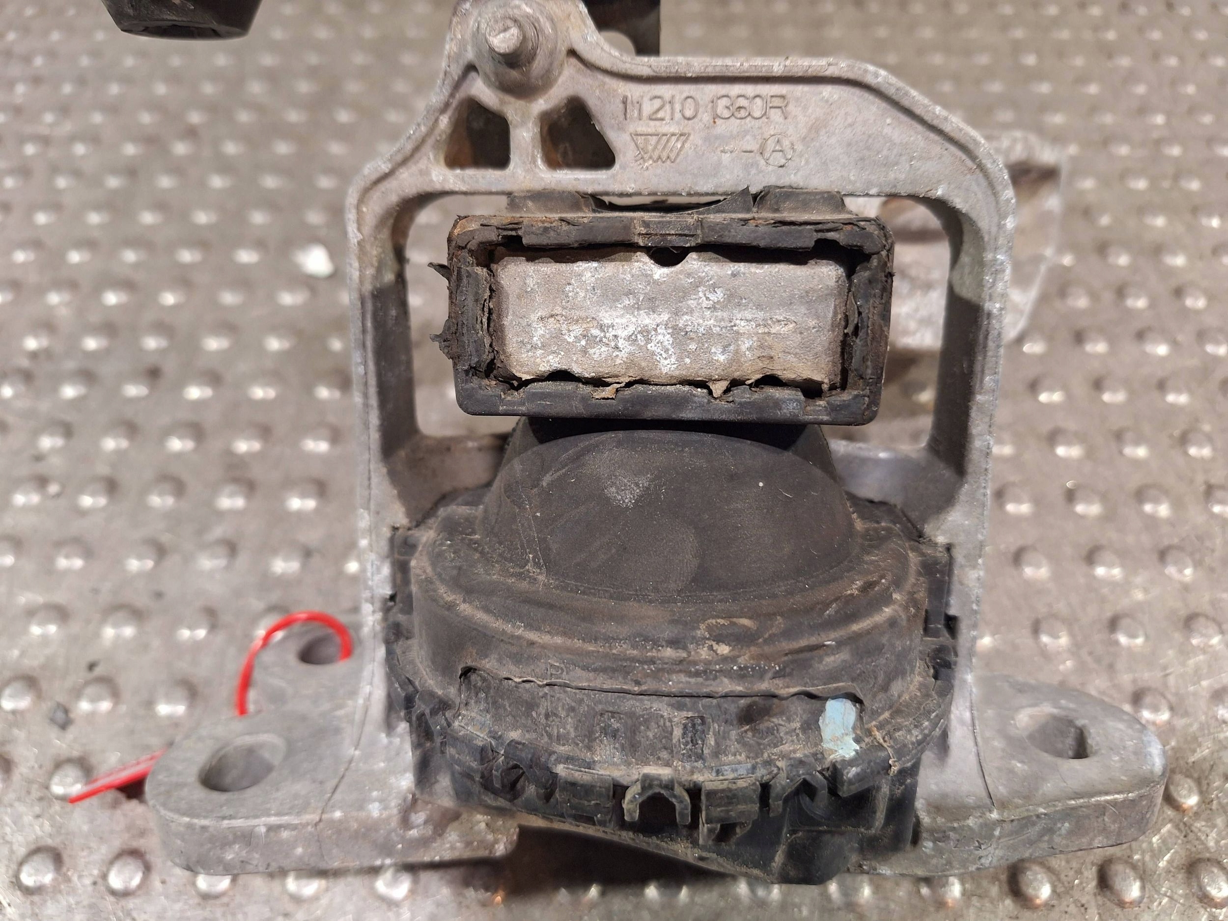 holder engine mount 112101360R RENAULT TRAFIC III 1.6 2.0 DCI 14