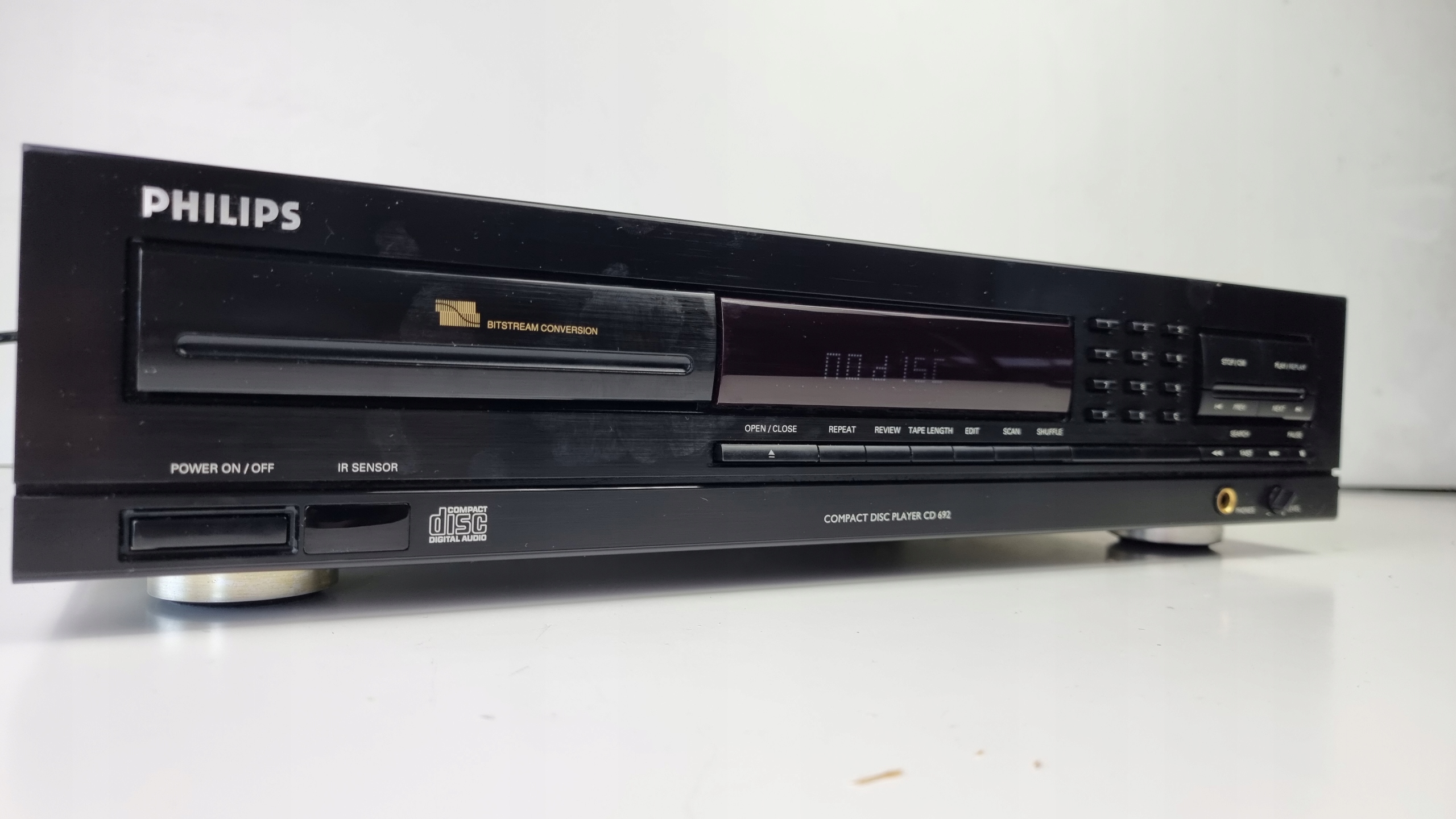 Philips odtwarzacz kompaktowy CD 692 Model CD692